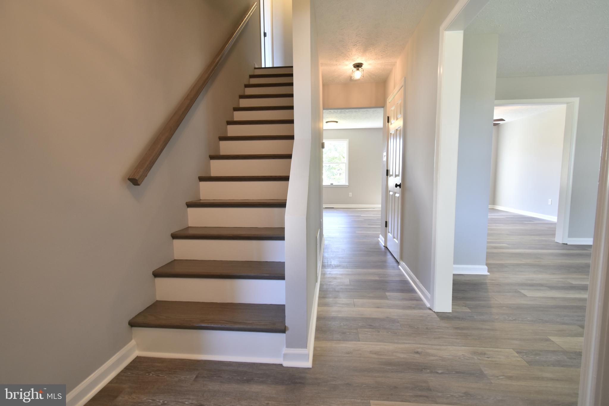 ALBIN VILLAGE - Residential