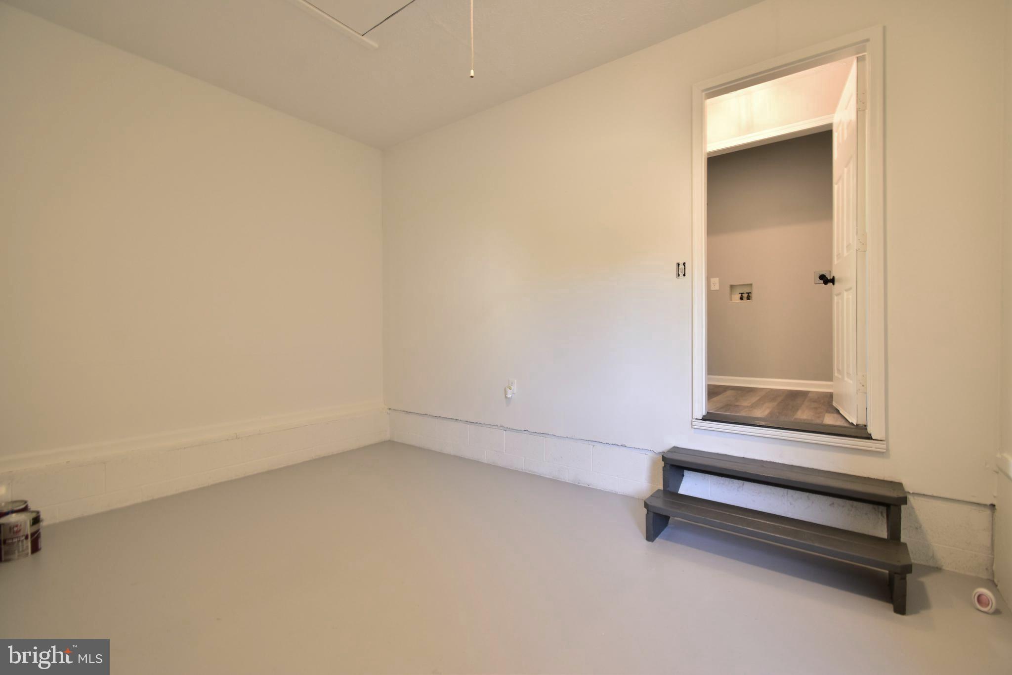 ALBIN VILLAGE - Residential