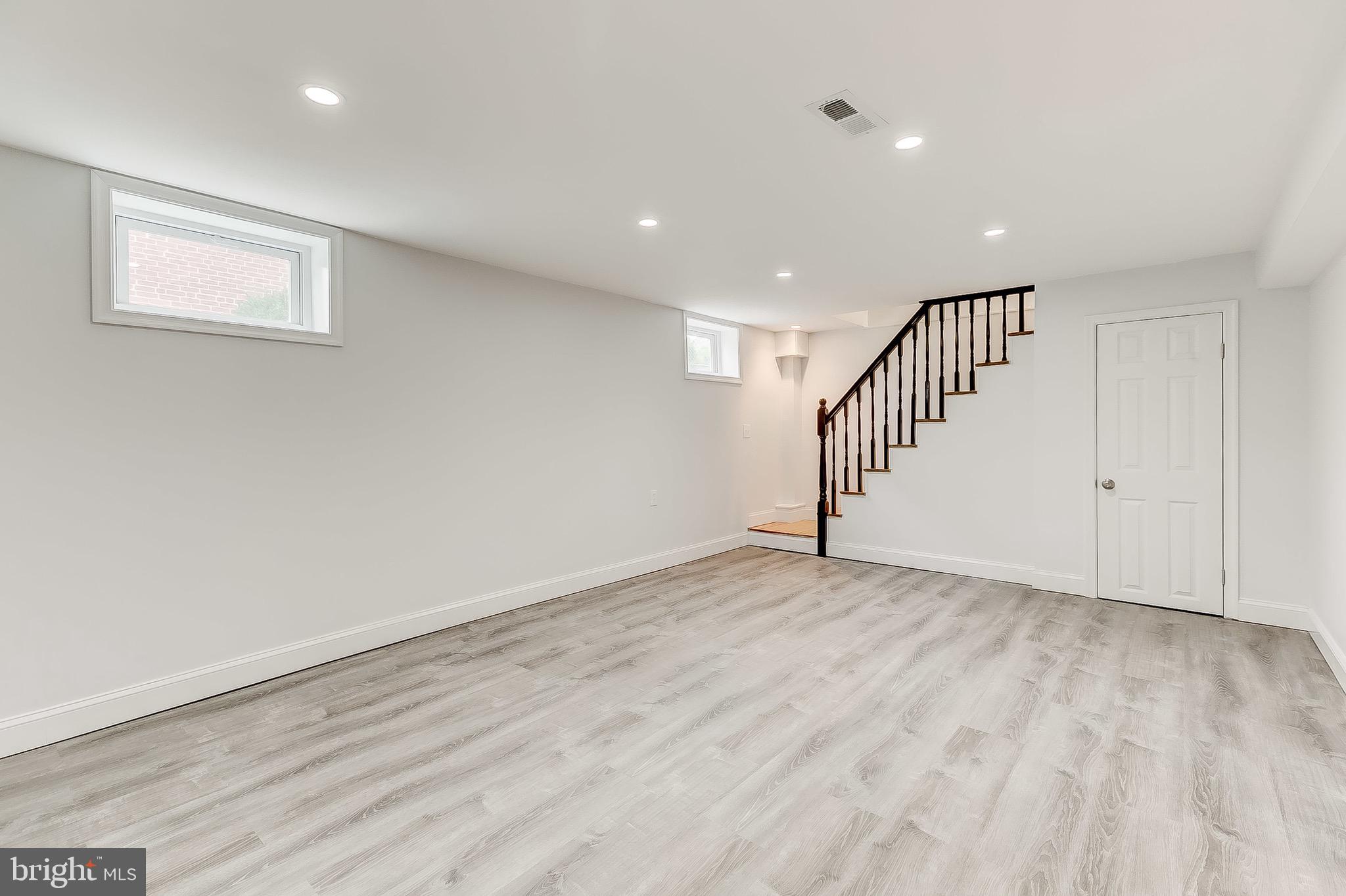 LAURAVILLE HISTORIC DISTRICT - Residential