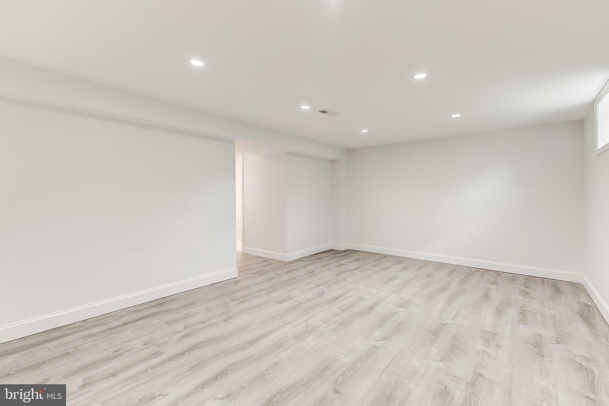 LAURAVILLE HISTORIC DISTRICT - Residential