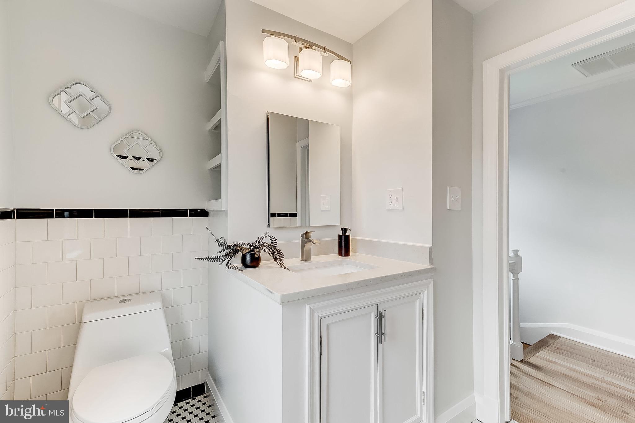 LAURAVILLE HISTORIC DISTRICT - Residential