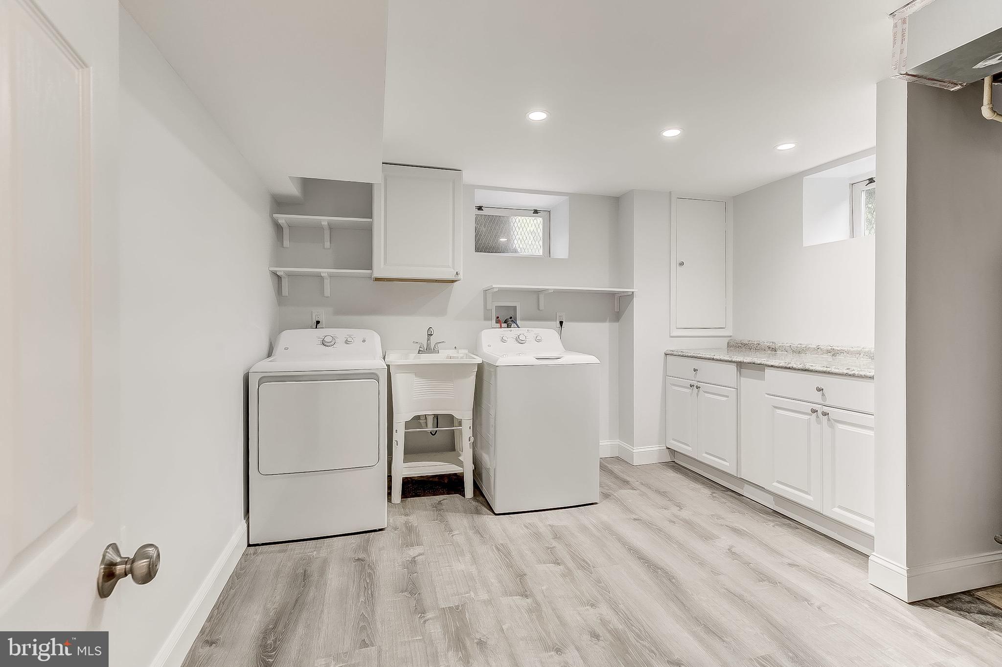 LAURAVILLE HISTORIC DISTRICT - Residential