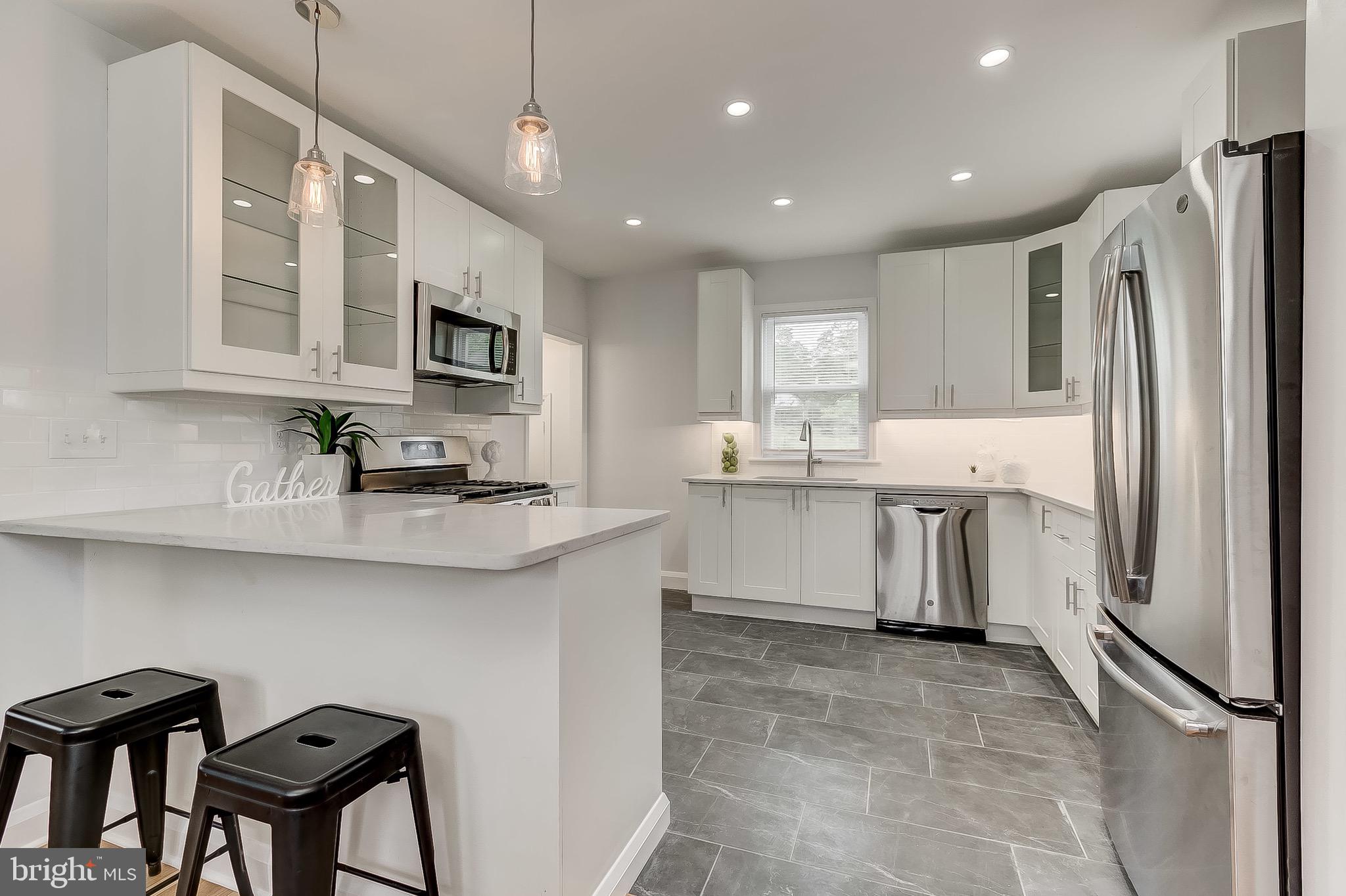 LAURAVILLE HISTORIC DISTRICT - Residential