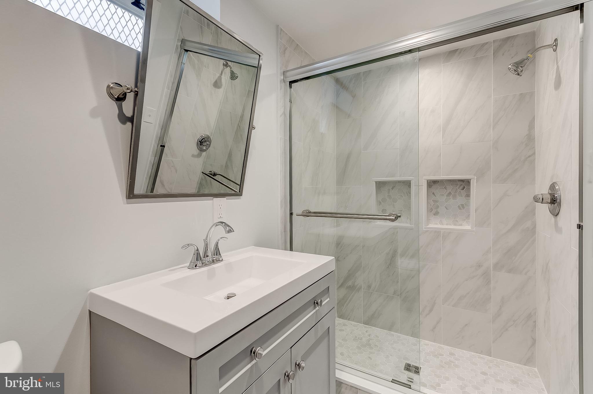 LAURAVILLE HISTORIC DISTRICT - Residential