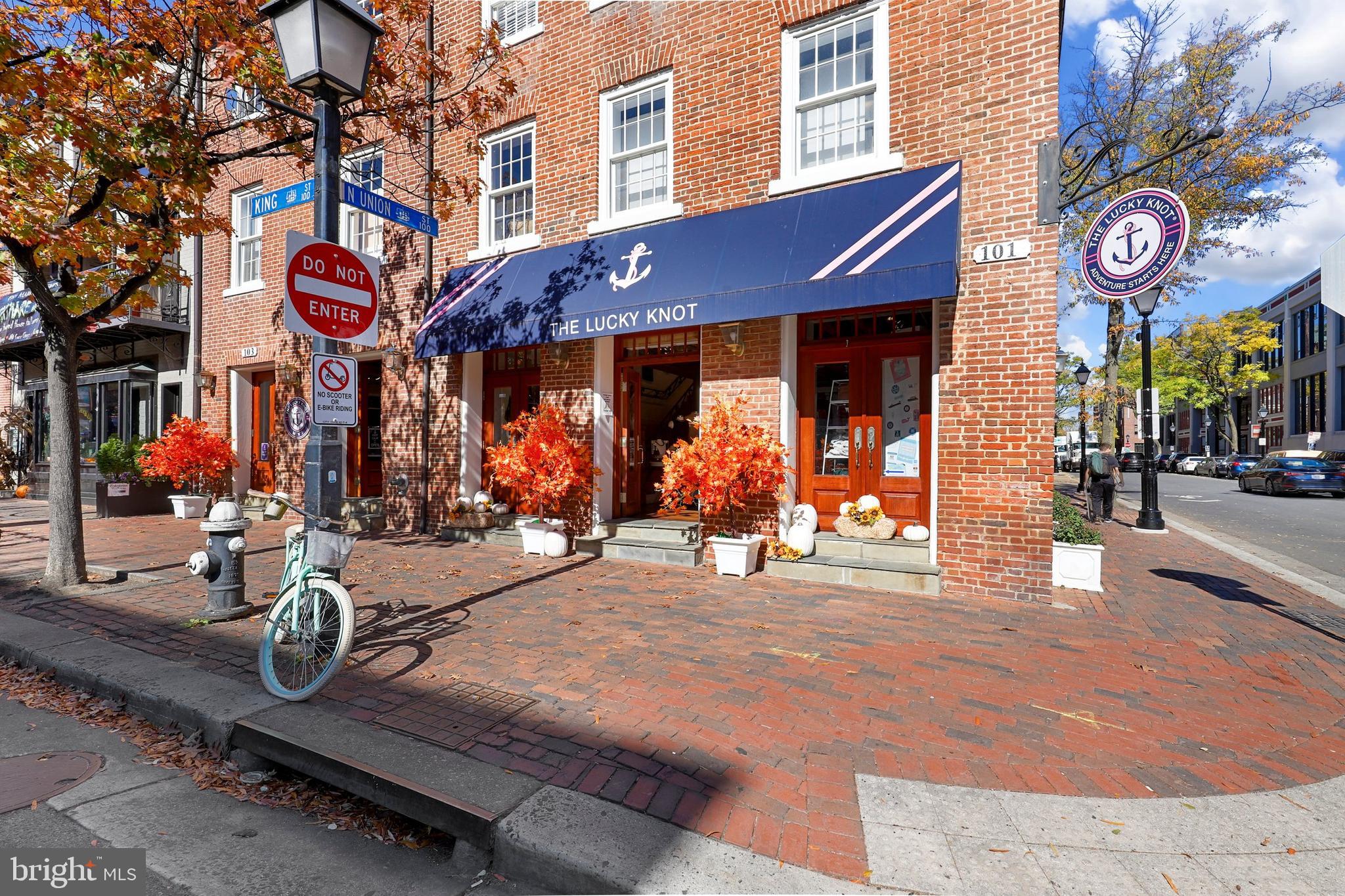 COLCHESTER TOWNE CONDO - Residential