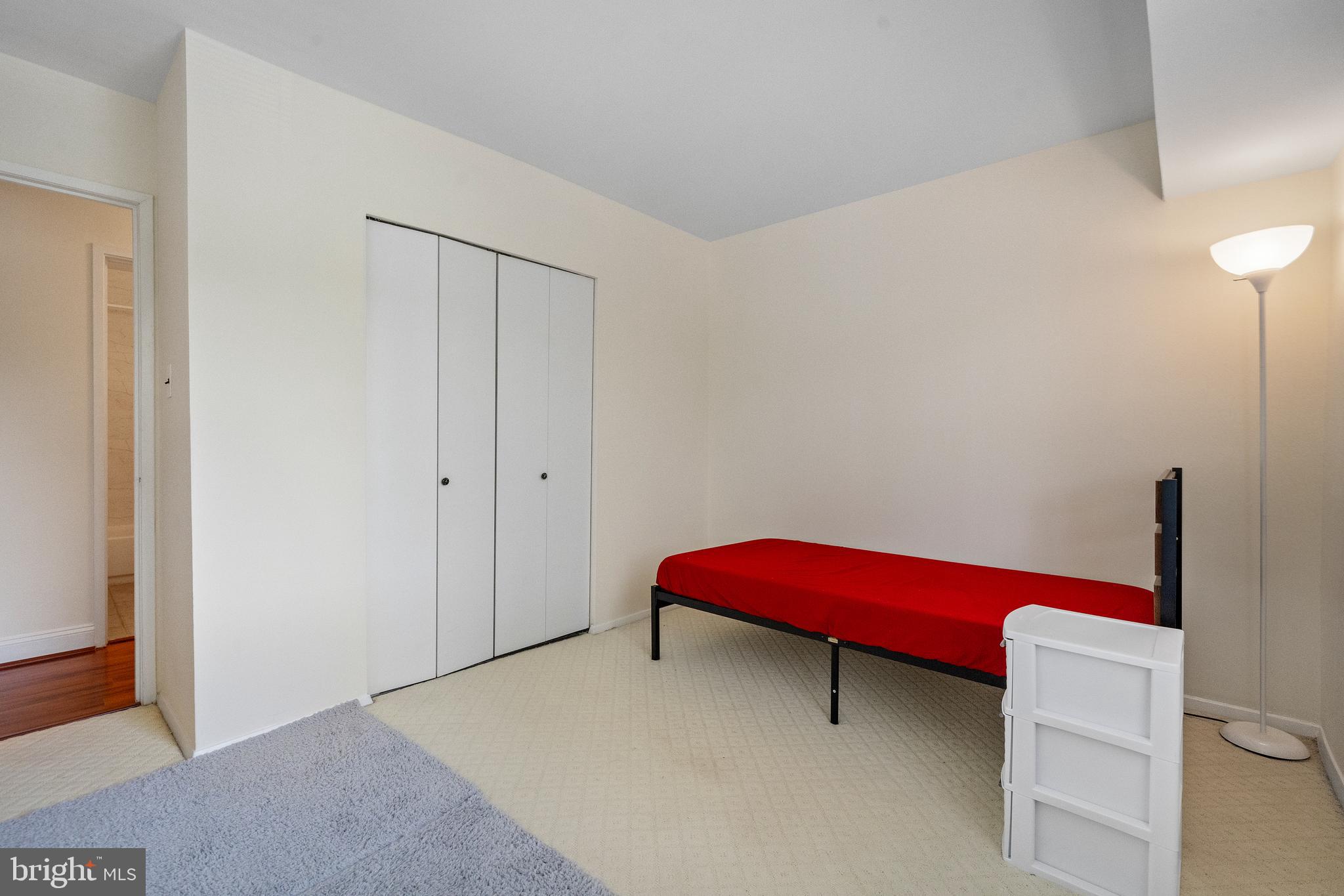 COLCHESTER TOWNE CONDO - Residential