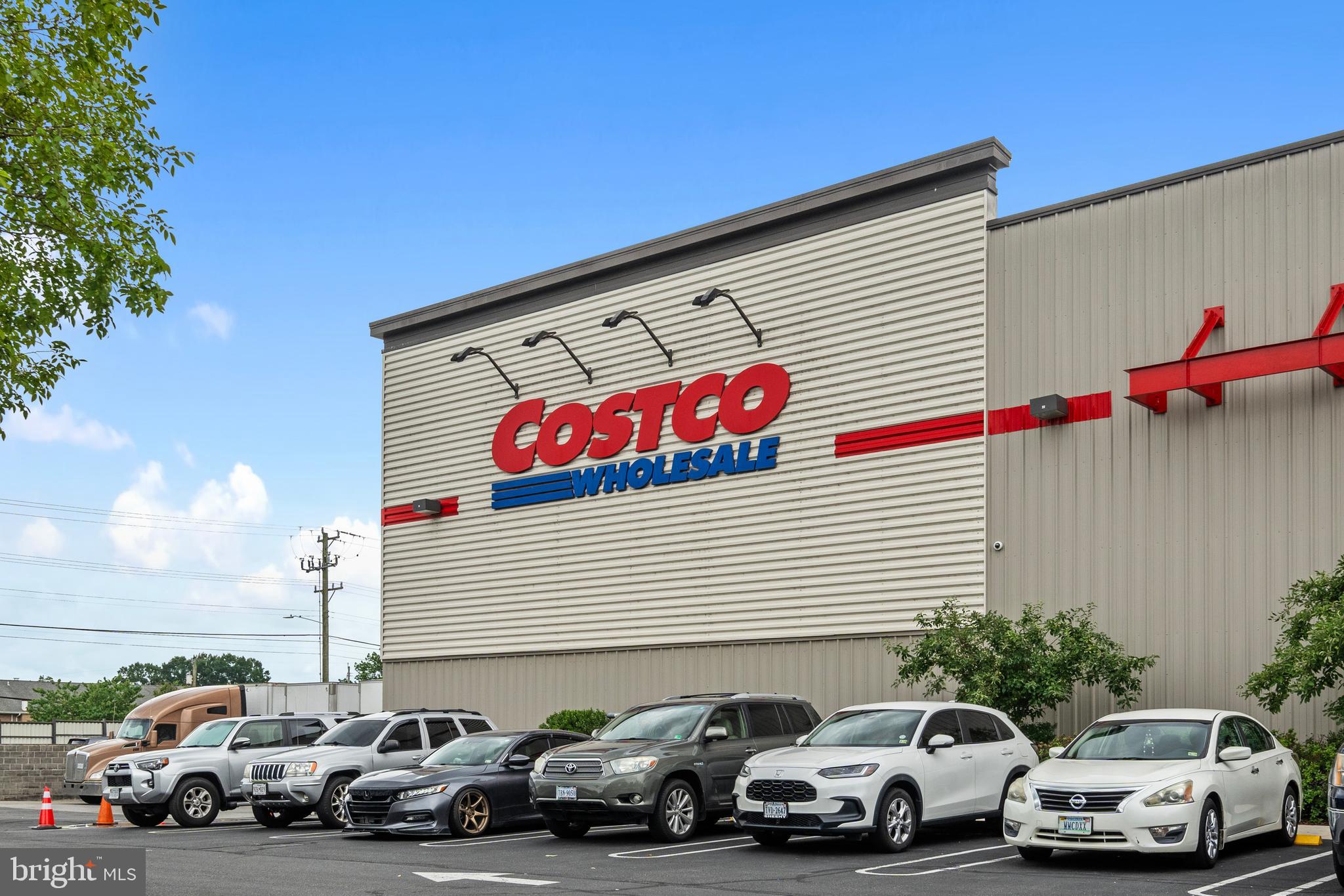 COLCHESTER TOWNE CONDO - Residential