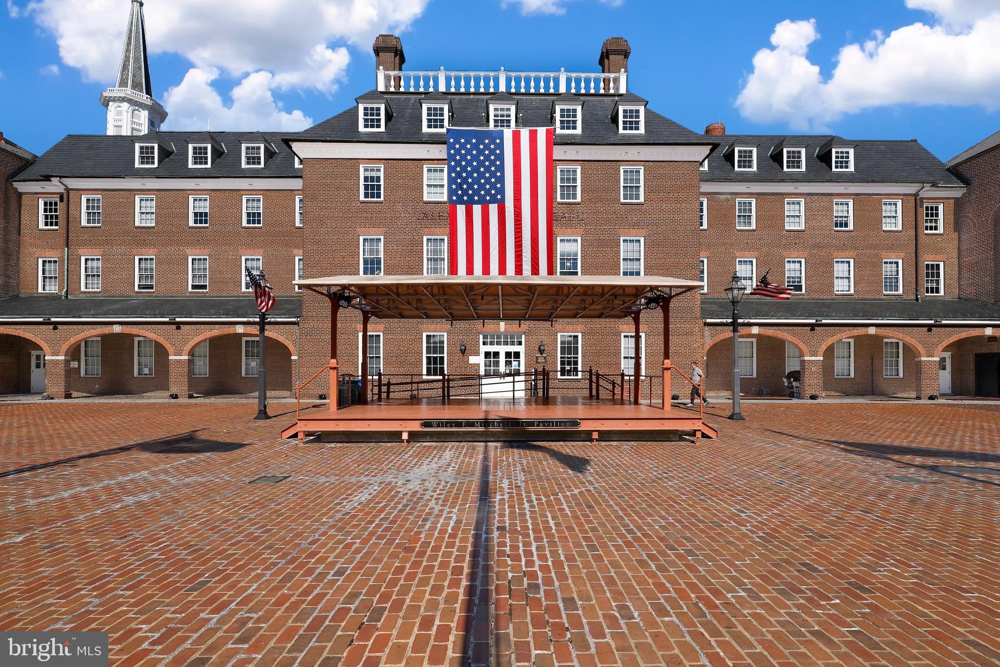 COLCHESTER TOWNE CONDO - Residential