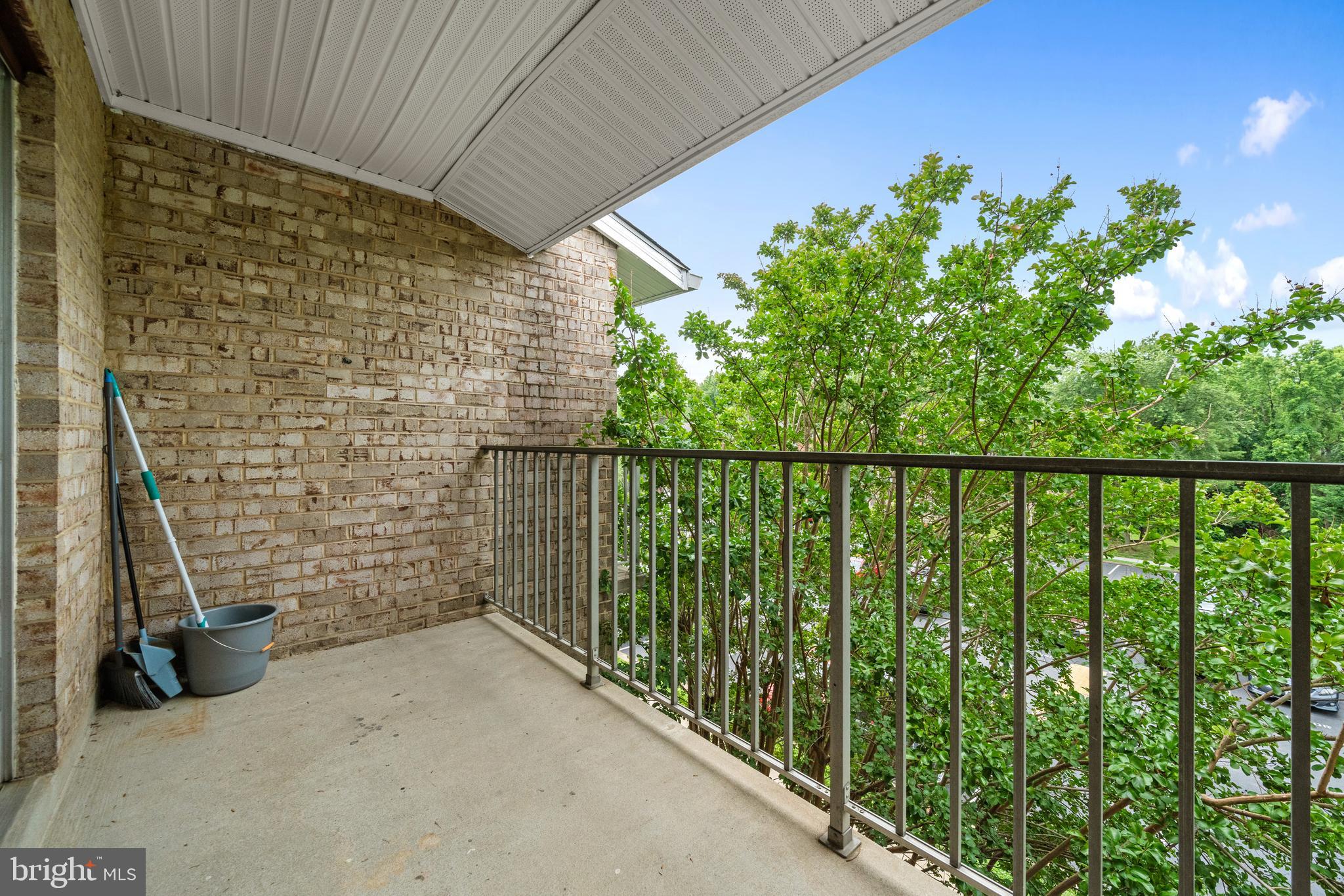 COLCHESTER TOWNE CONDO - Residential