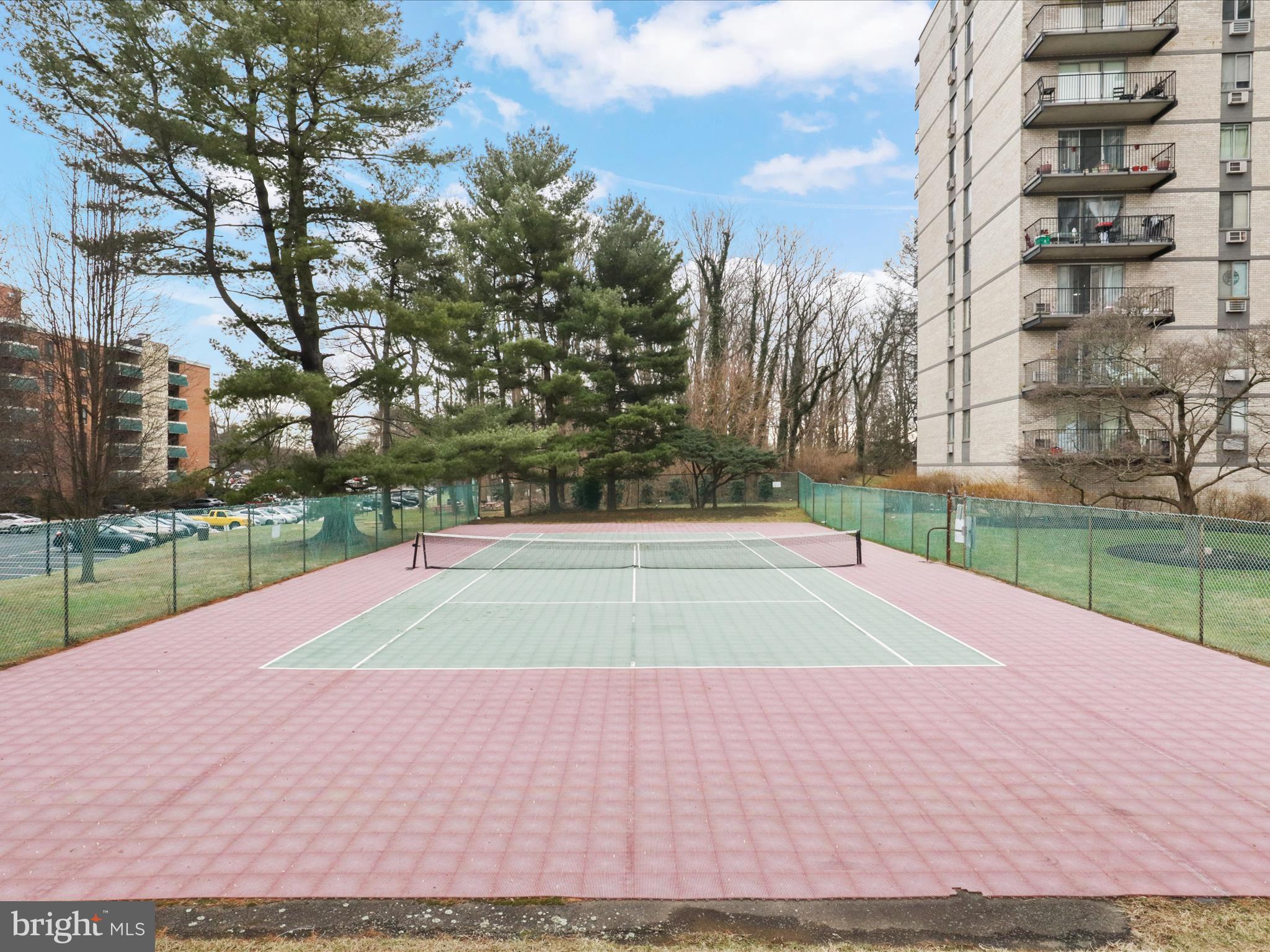 BARCROFT HILLS - Residential