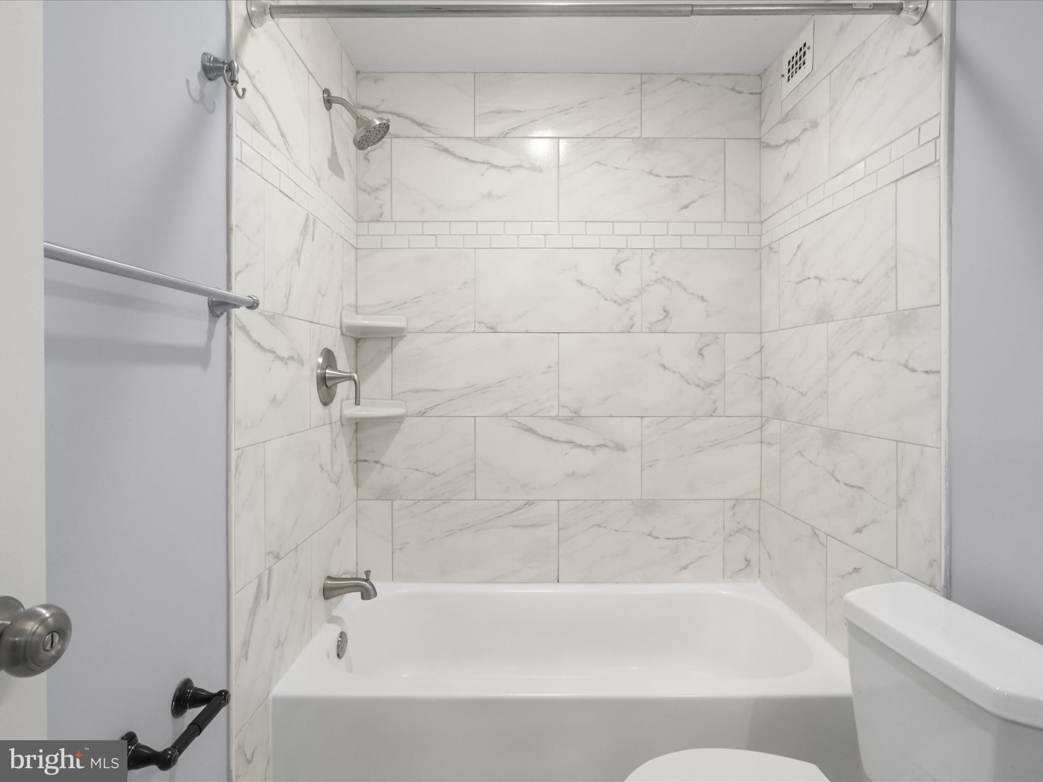 BARCROFT HILLS - Residential