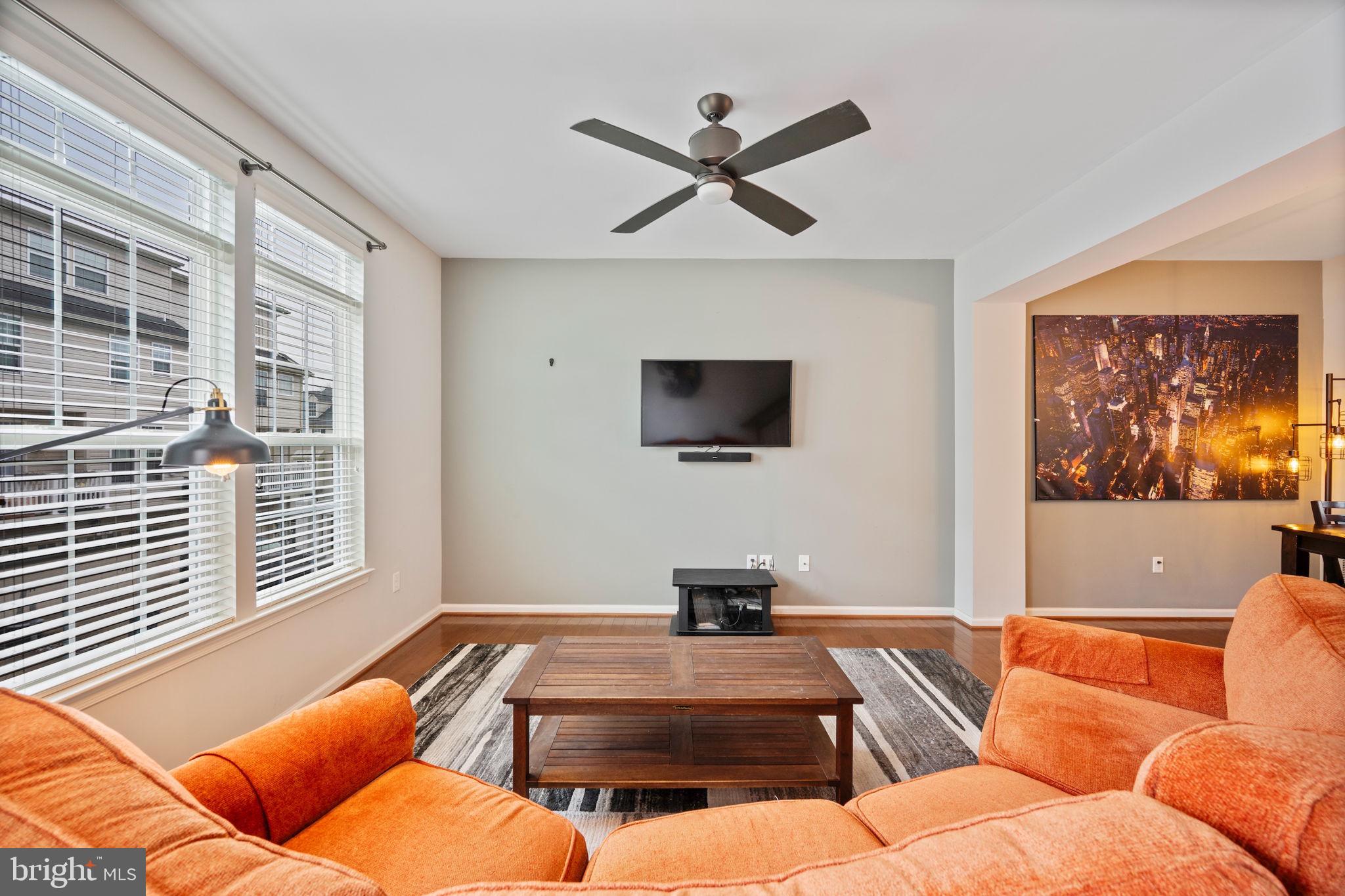 RED RUN VILLA - Residential