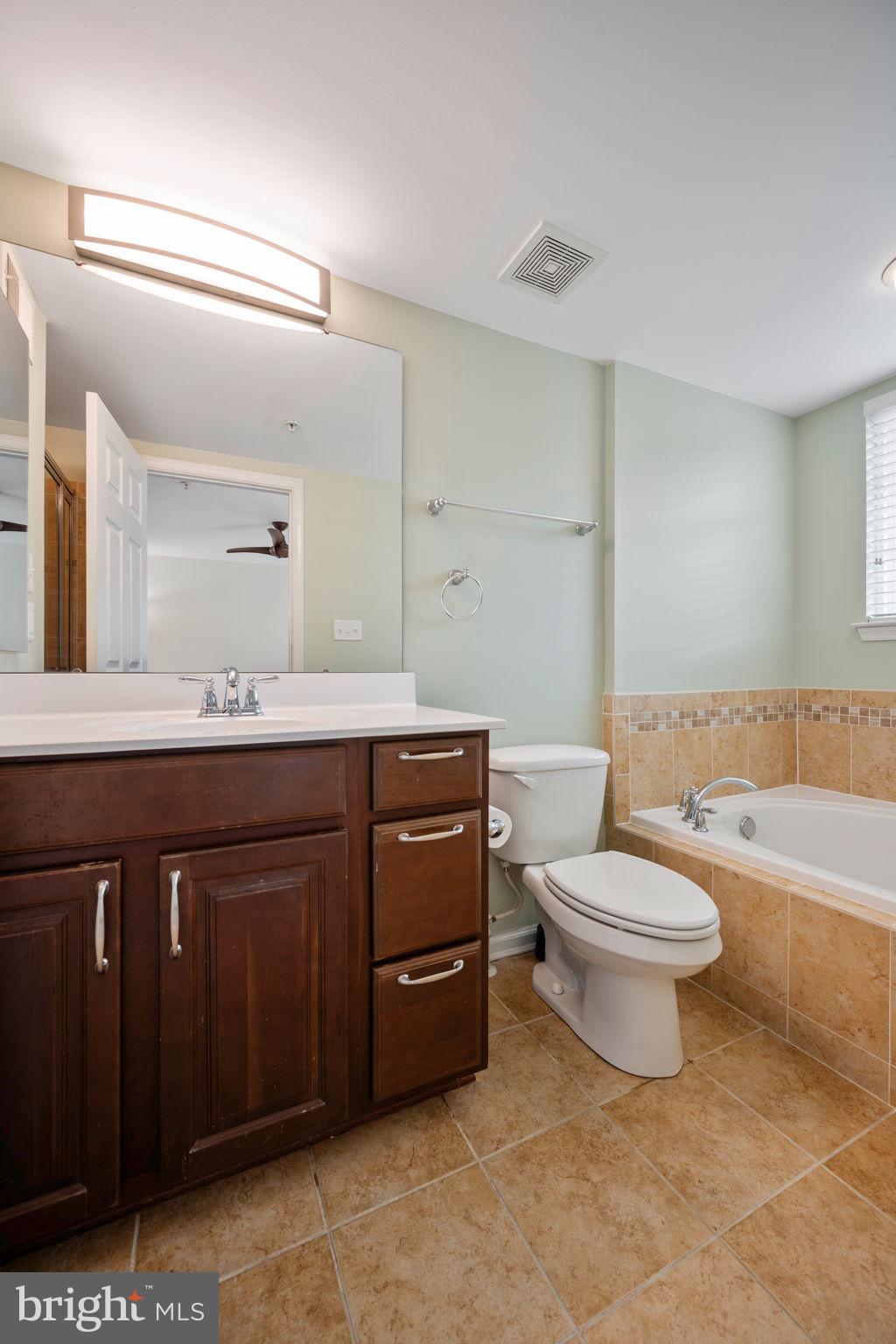 RED RUN VILLA - Residential