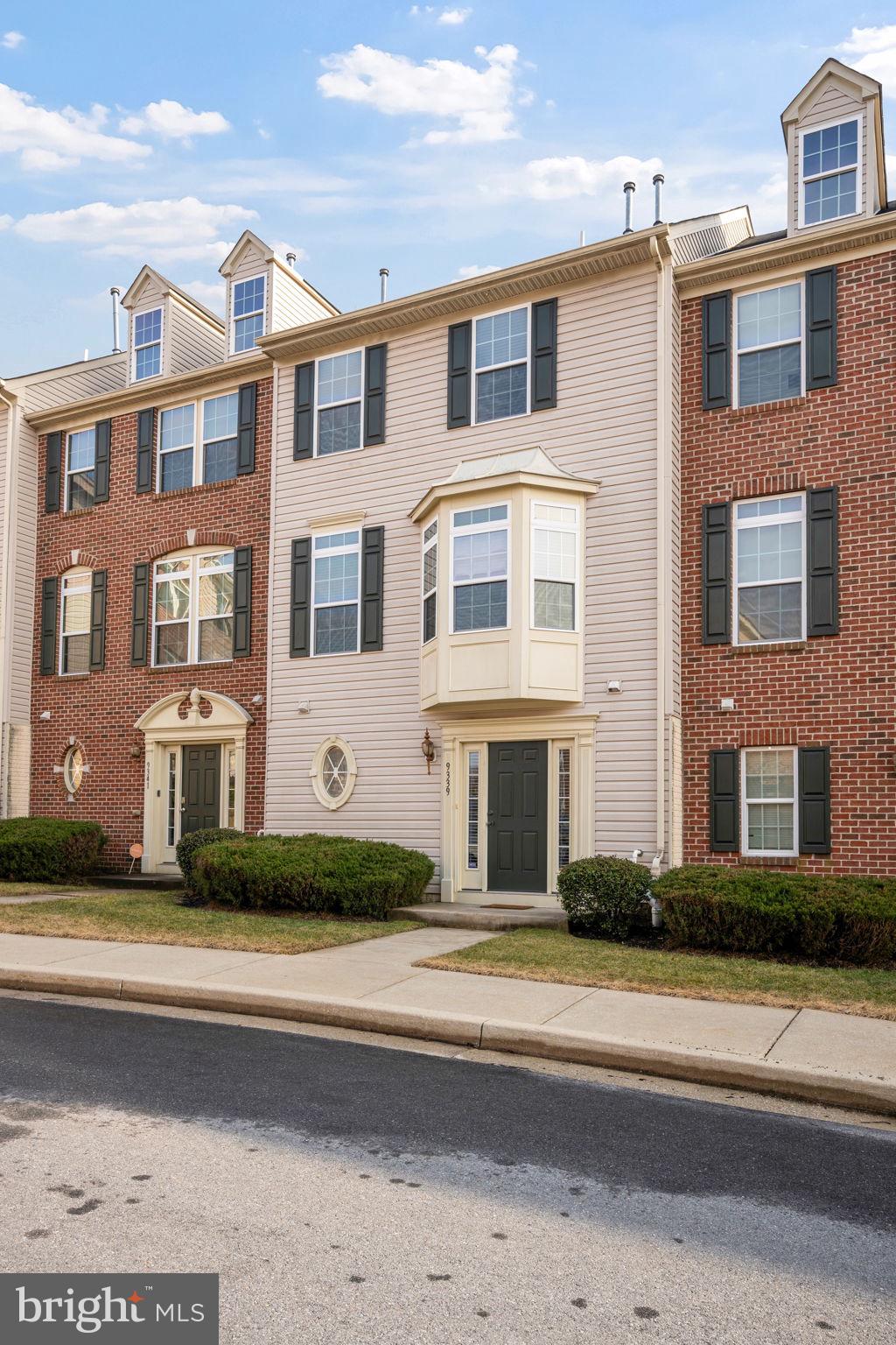 RED RUN VILLA - Residential