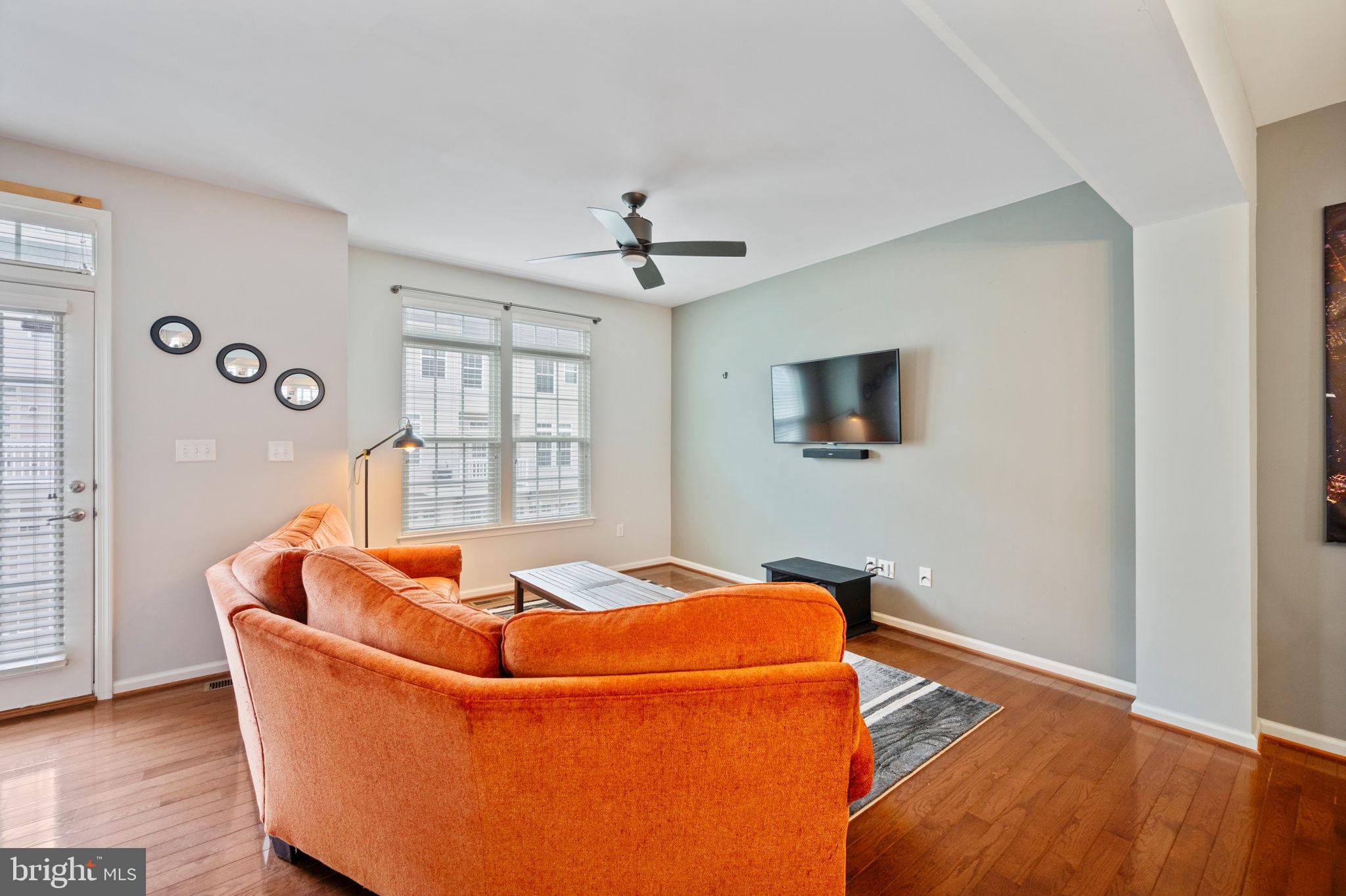 RED RUN VILLA - Residential