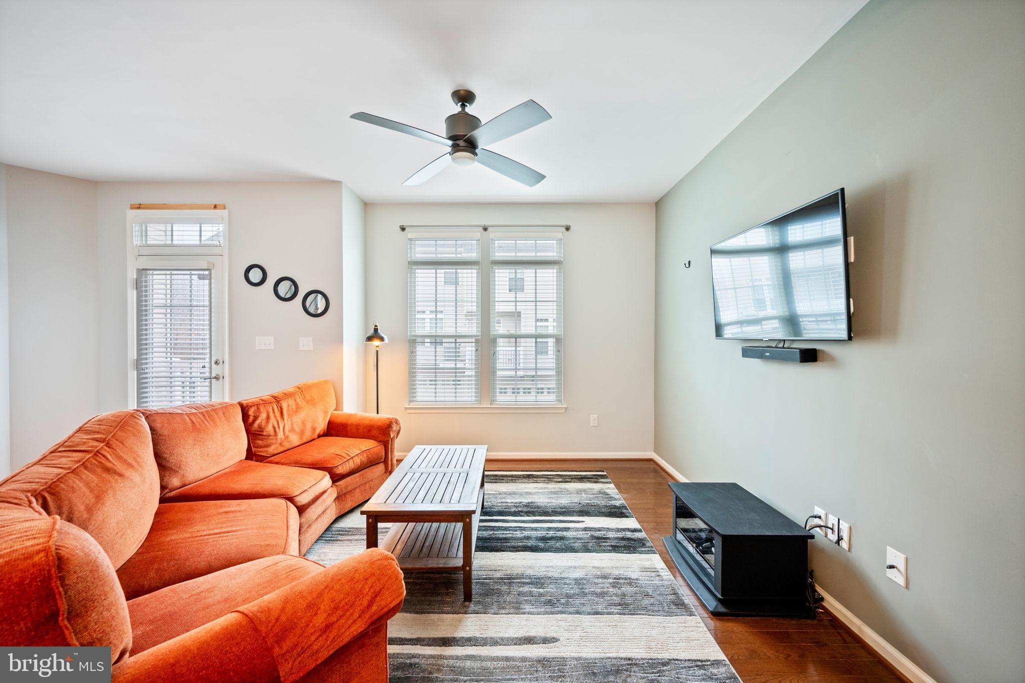 RED RUN VILLA - Residential