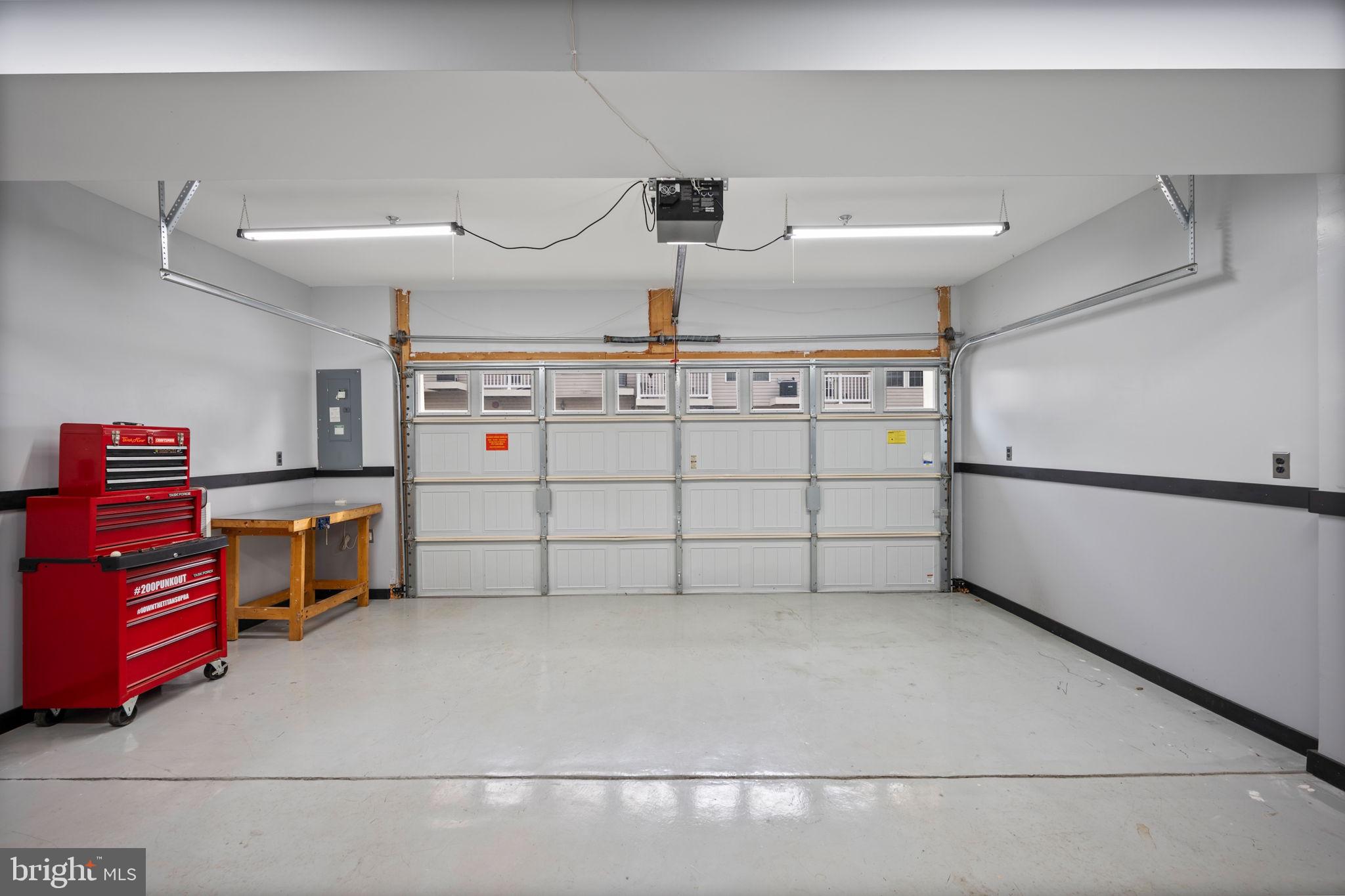 RED RUN VILLA - Residential