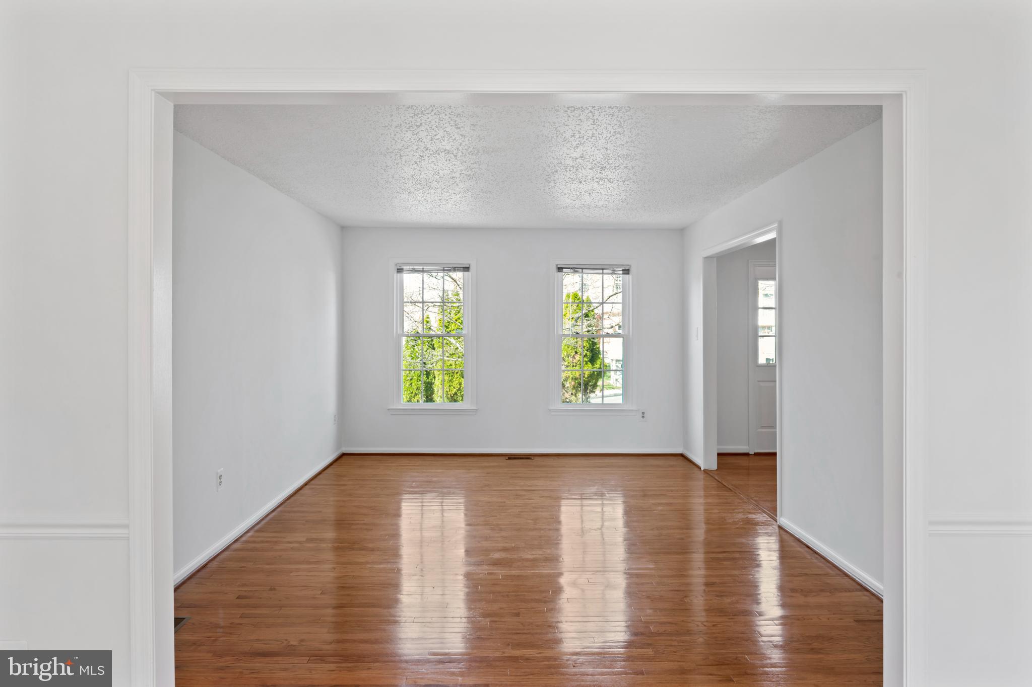 MIDDLEBRIDGE - Residential