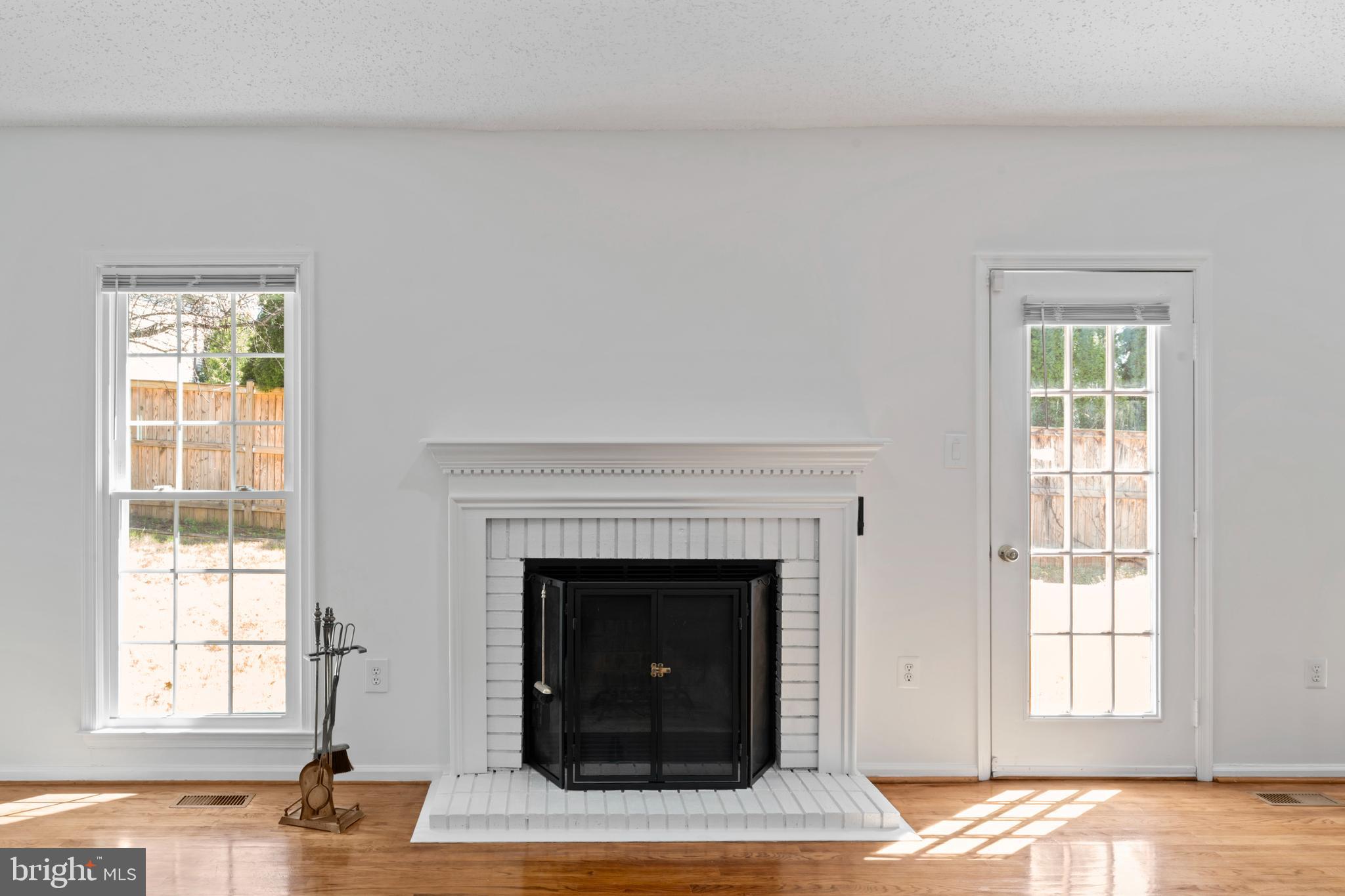 MIDDLEBRIDGE - Residential