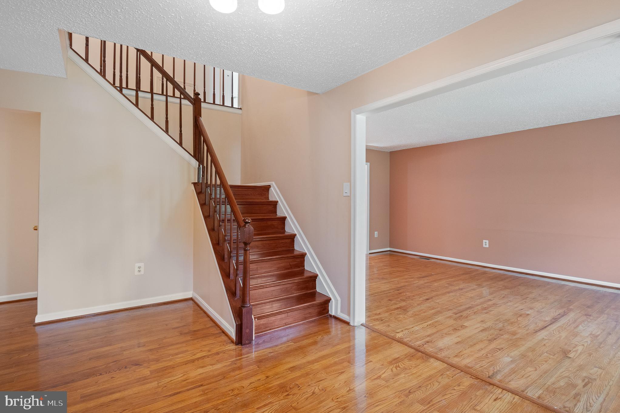 MIDDLEBRIDGE - Residential