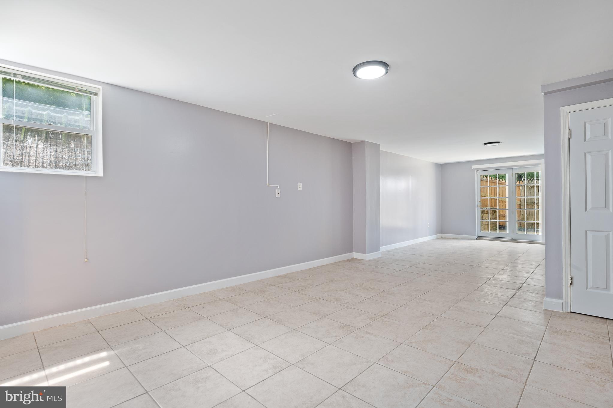 MIDDLEBRIDGE - Residential