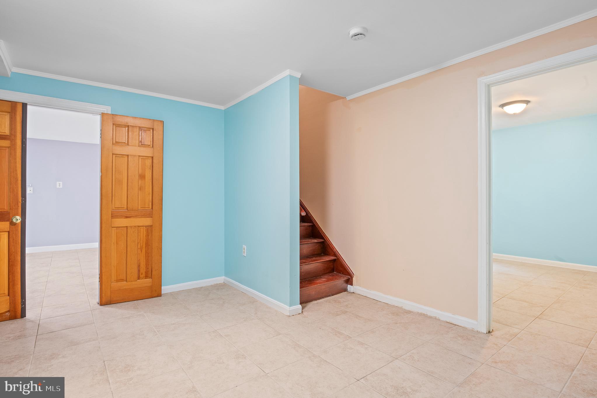 MIDDLEBRIDGE - Residential