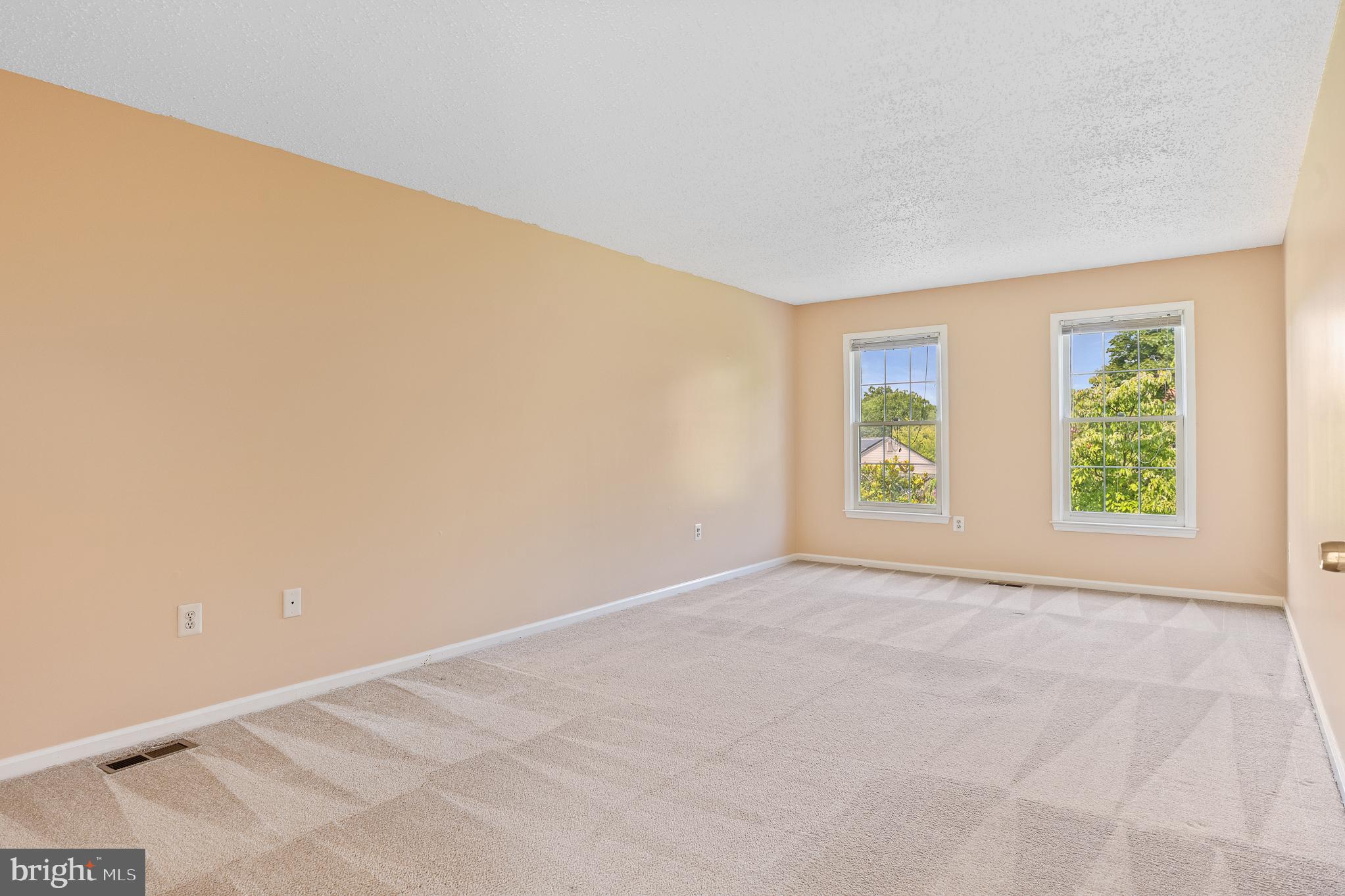 MIDDLEBRIDGE - Residential