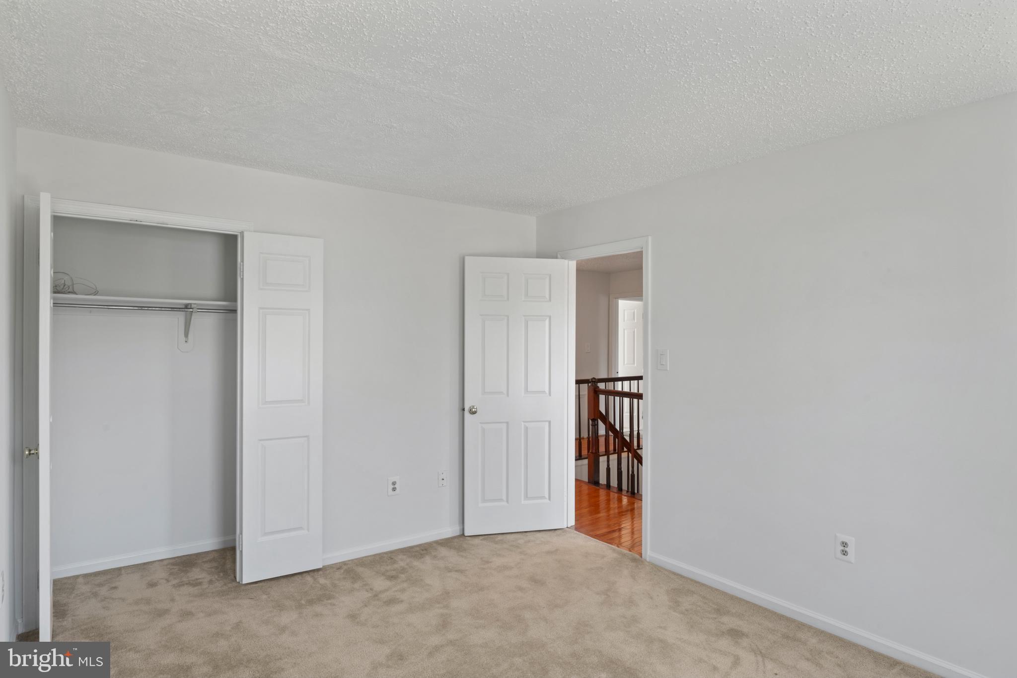 MIDDLEBRIDGE - Residential