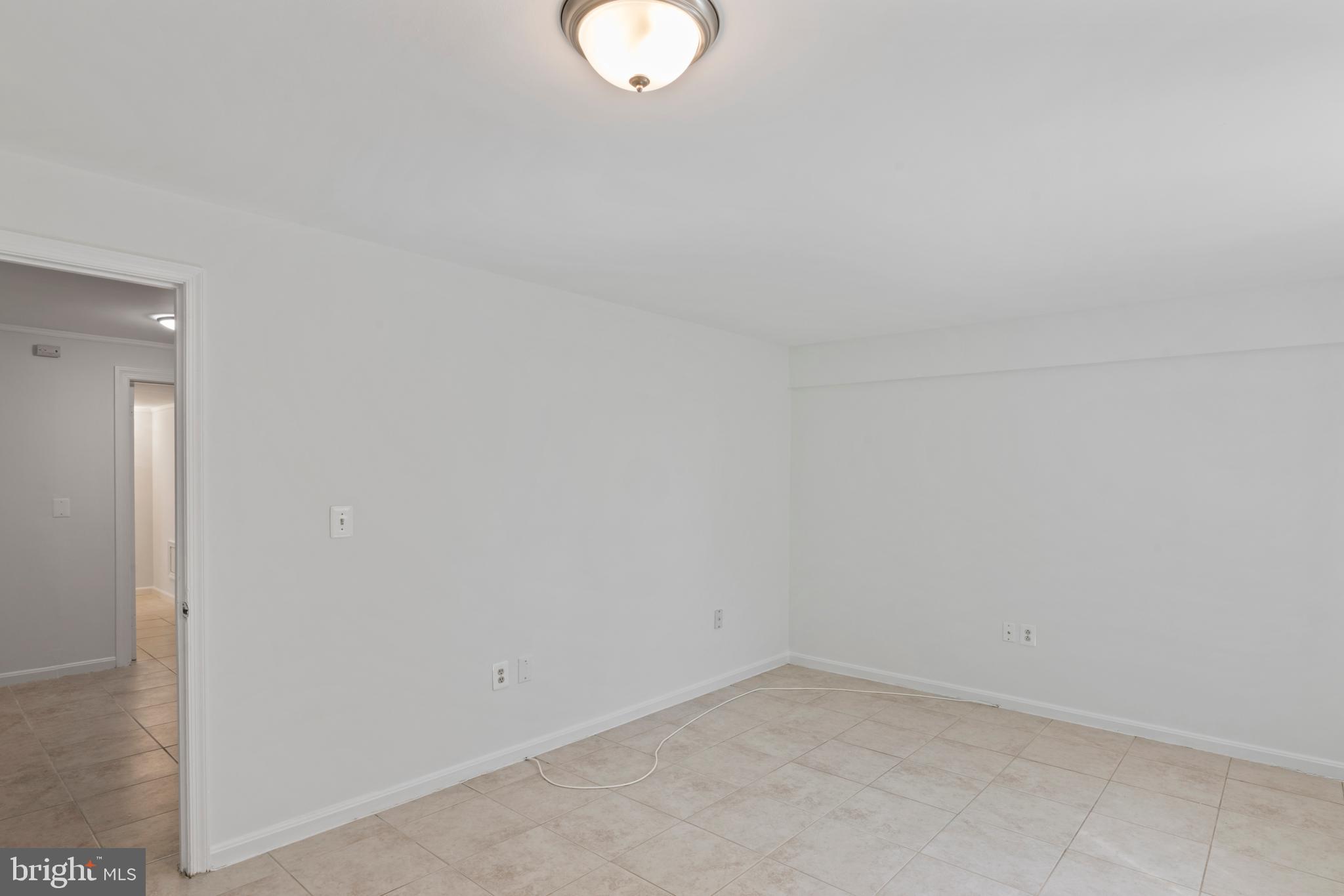 MIDDLEBRIDGE - Residential