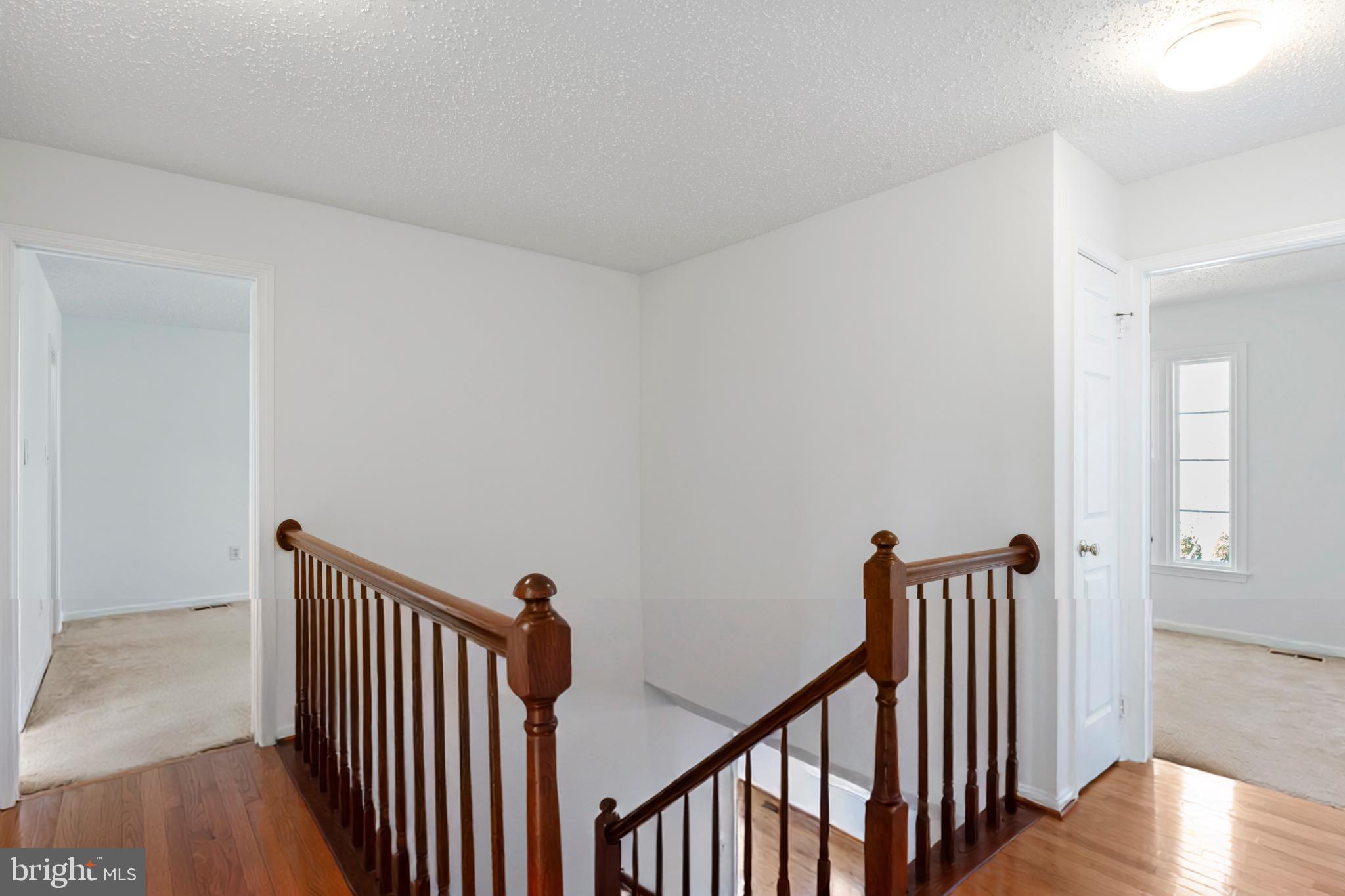 MIDDLEBRIDGE - Residential