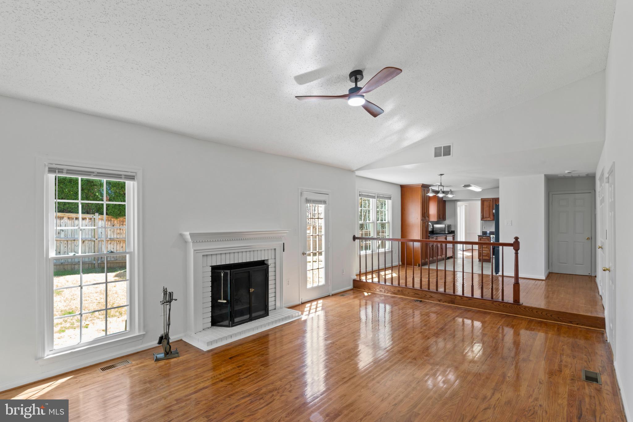 MIDDLEBRIDGE - Residential