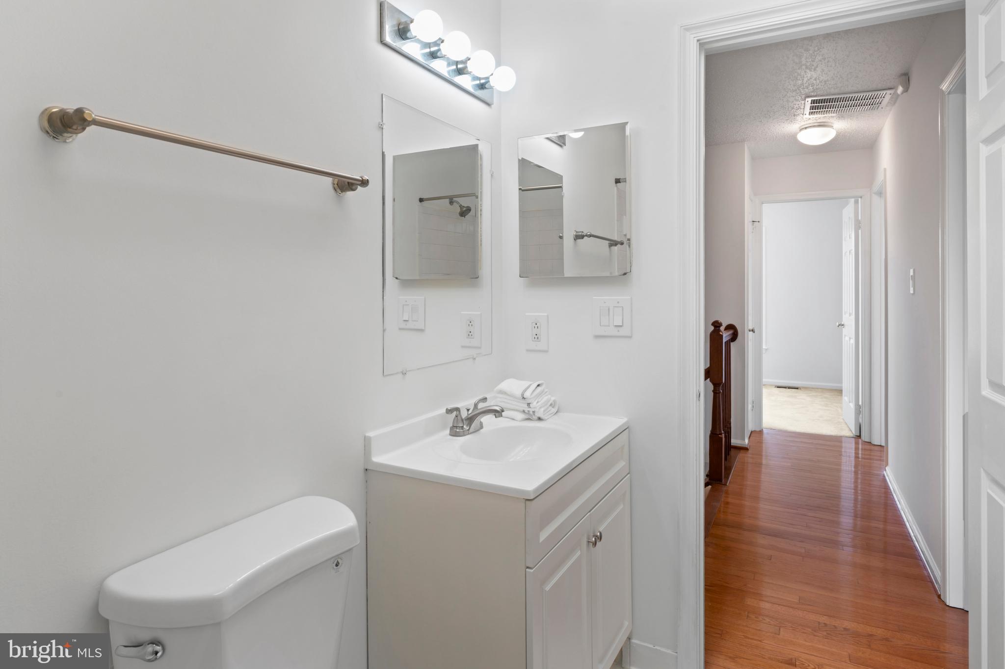 MIDDLEBRIDGE - Residential