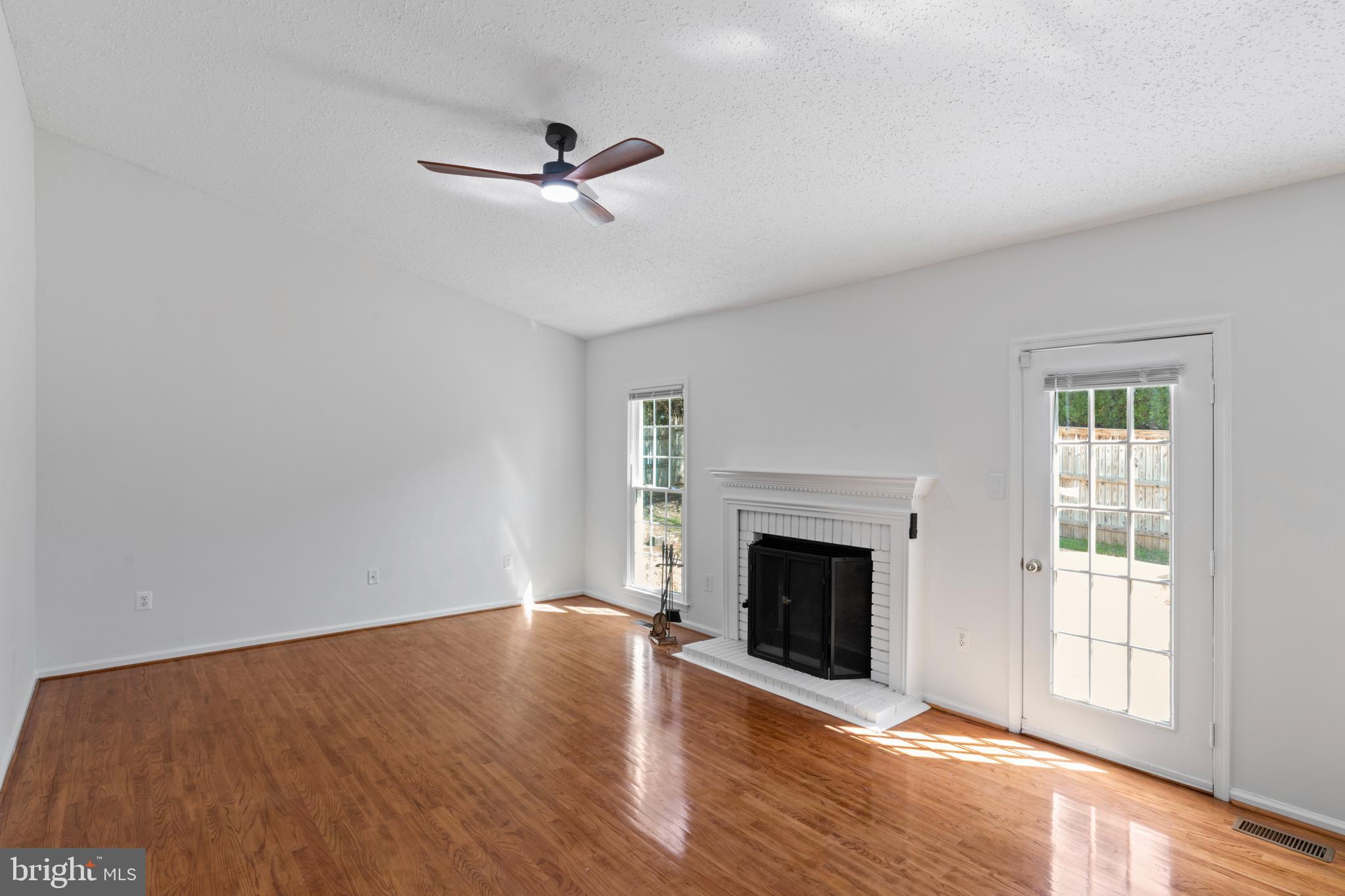 MIDDLEBRIDGE - Residential