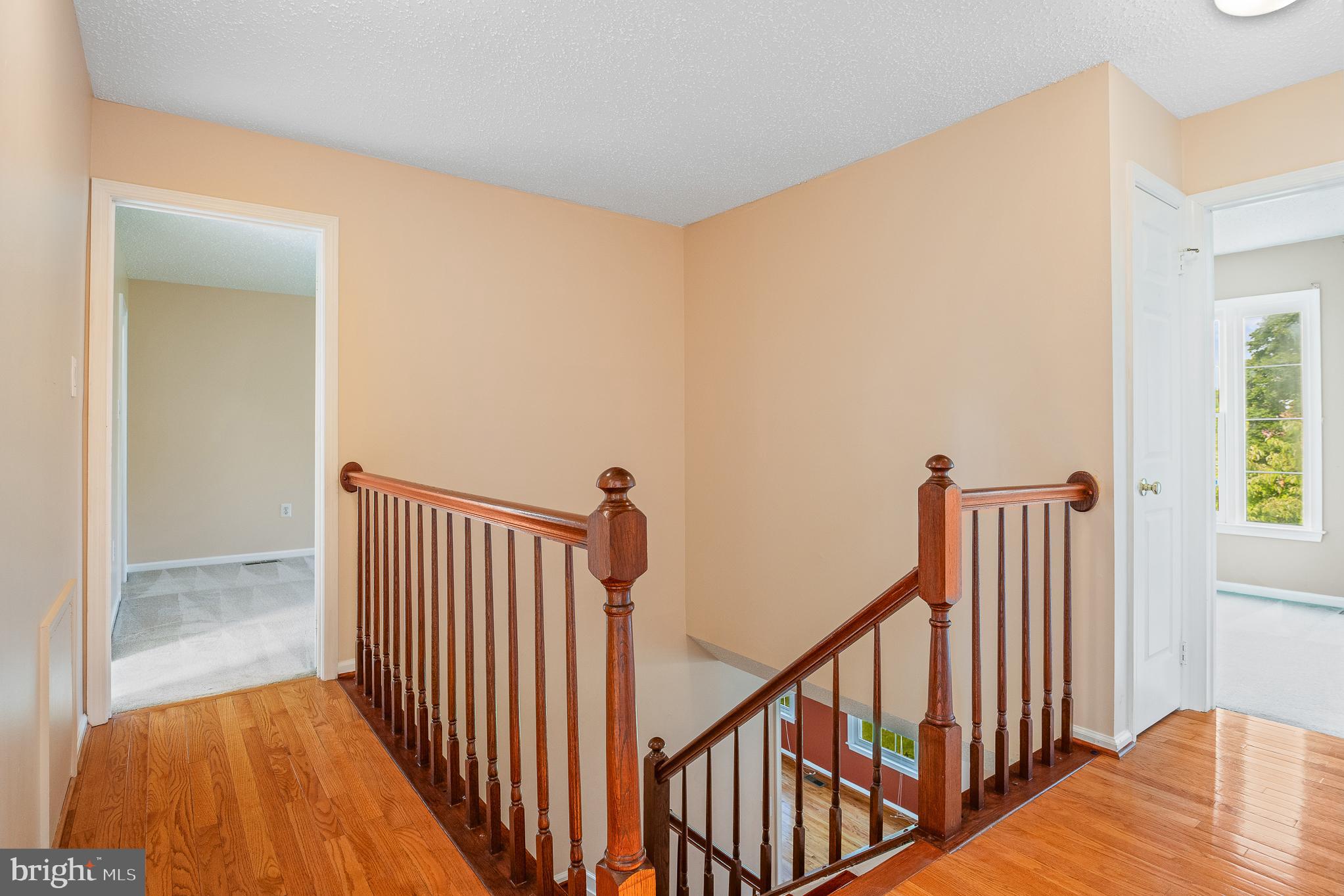 MIDDLEBRIDGE - Residential