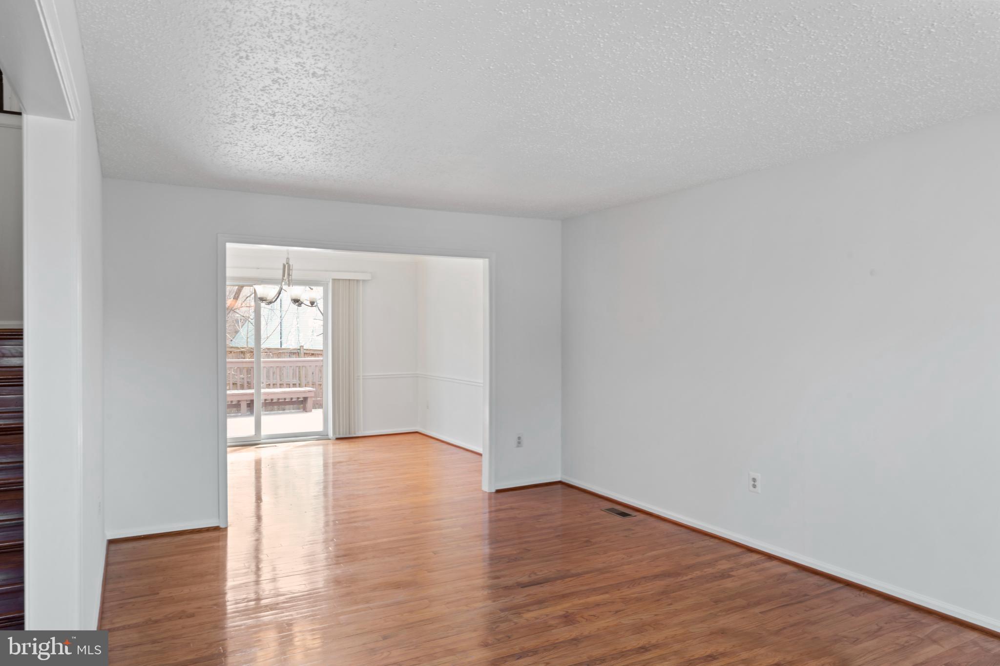 MIDDLEBRIDGE - Residential