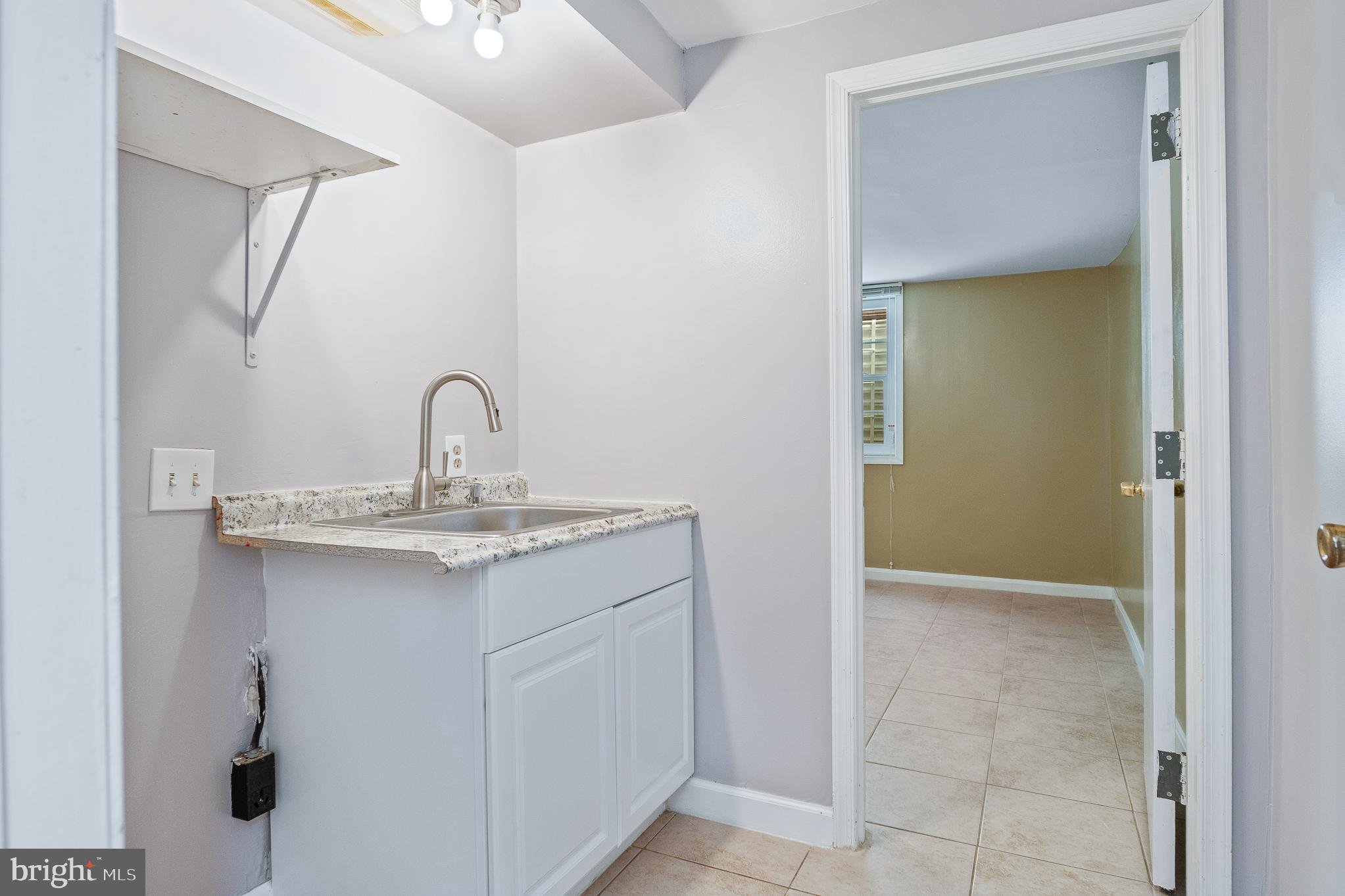 MIDDLEBRIDGE - Residential