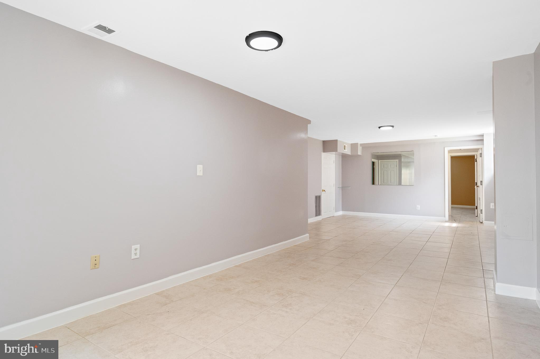 MIDDLEBRIDGE - Residential