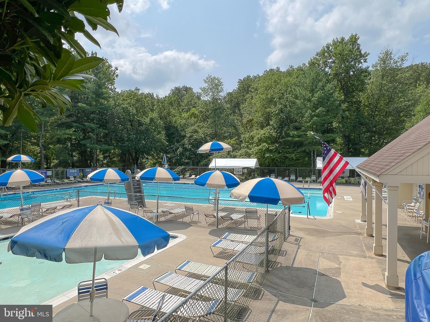 MIDDLEBRIDGE - Residential