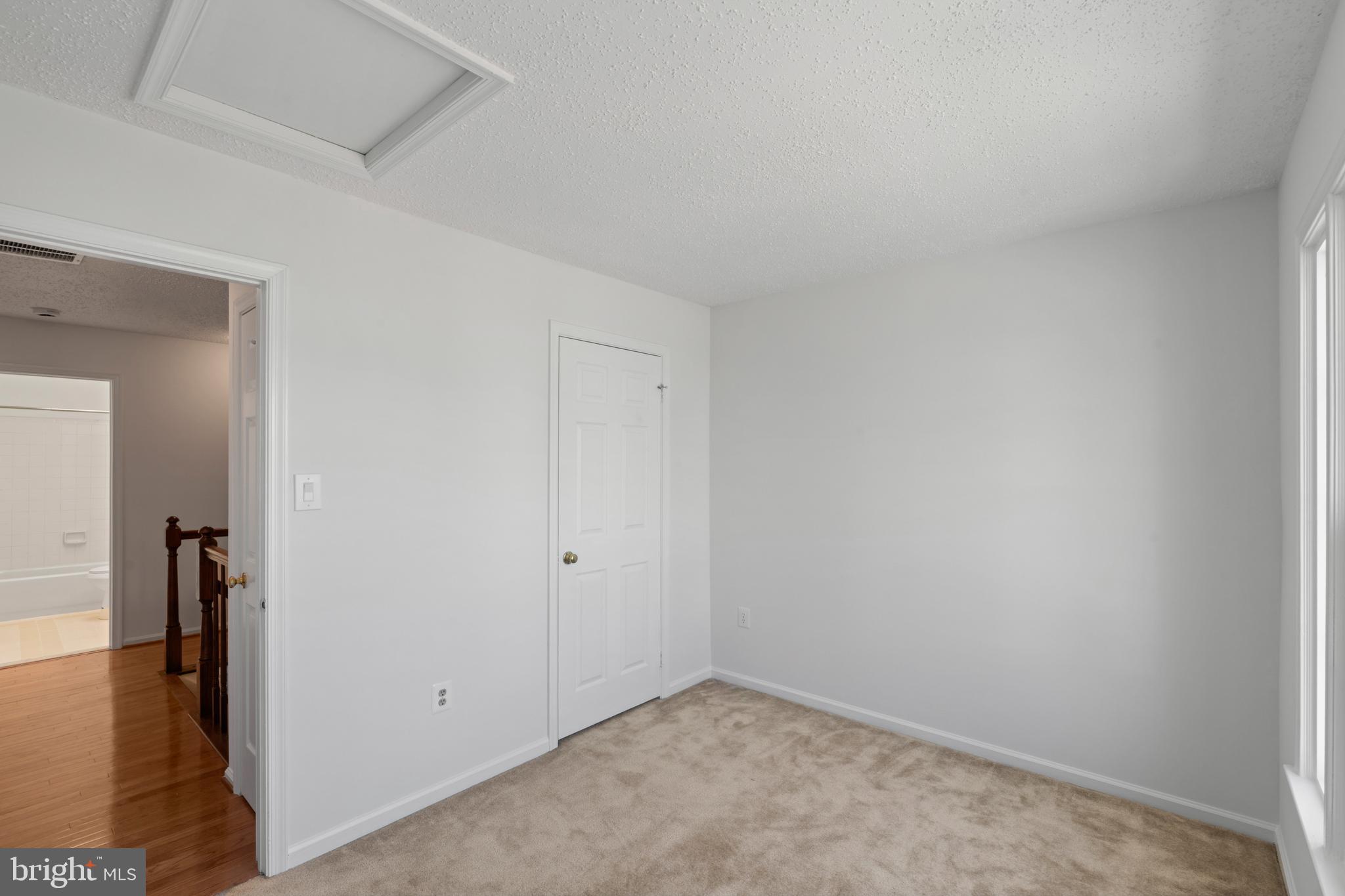 MIDDLEBRIDGE - Residential