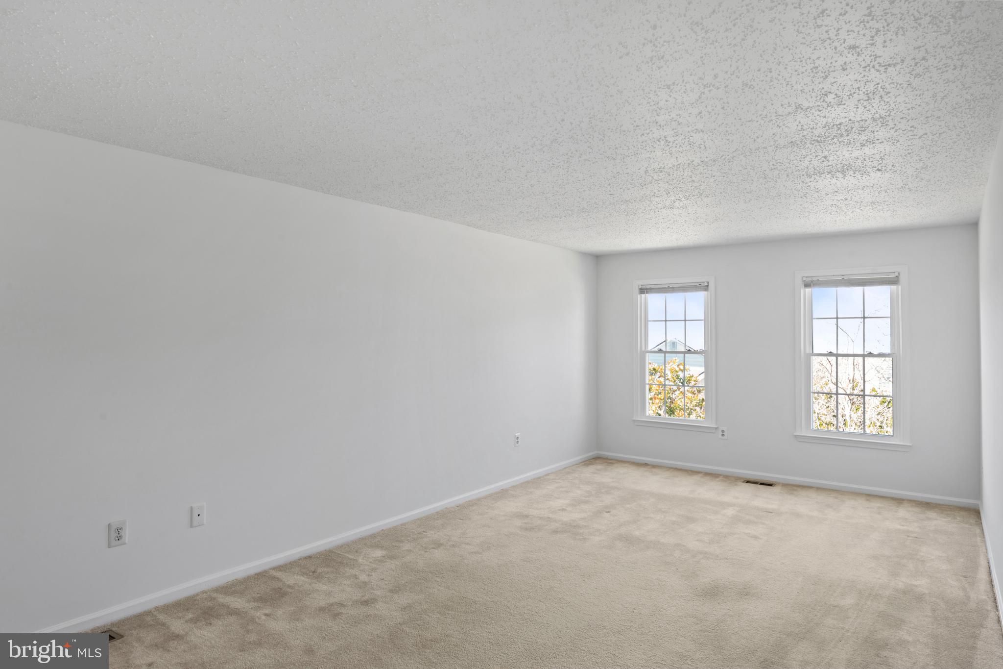 MIDDLEBRIDGE - Residential