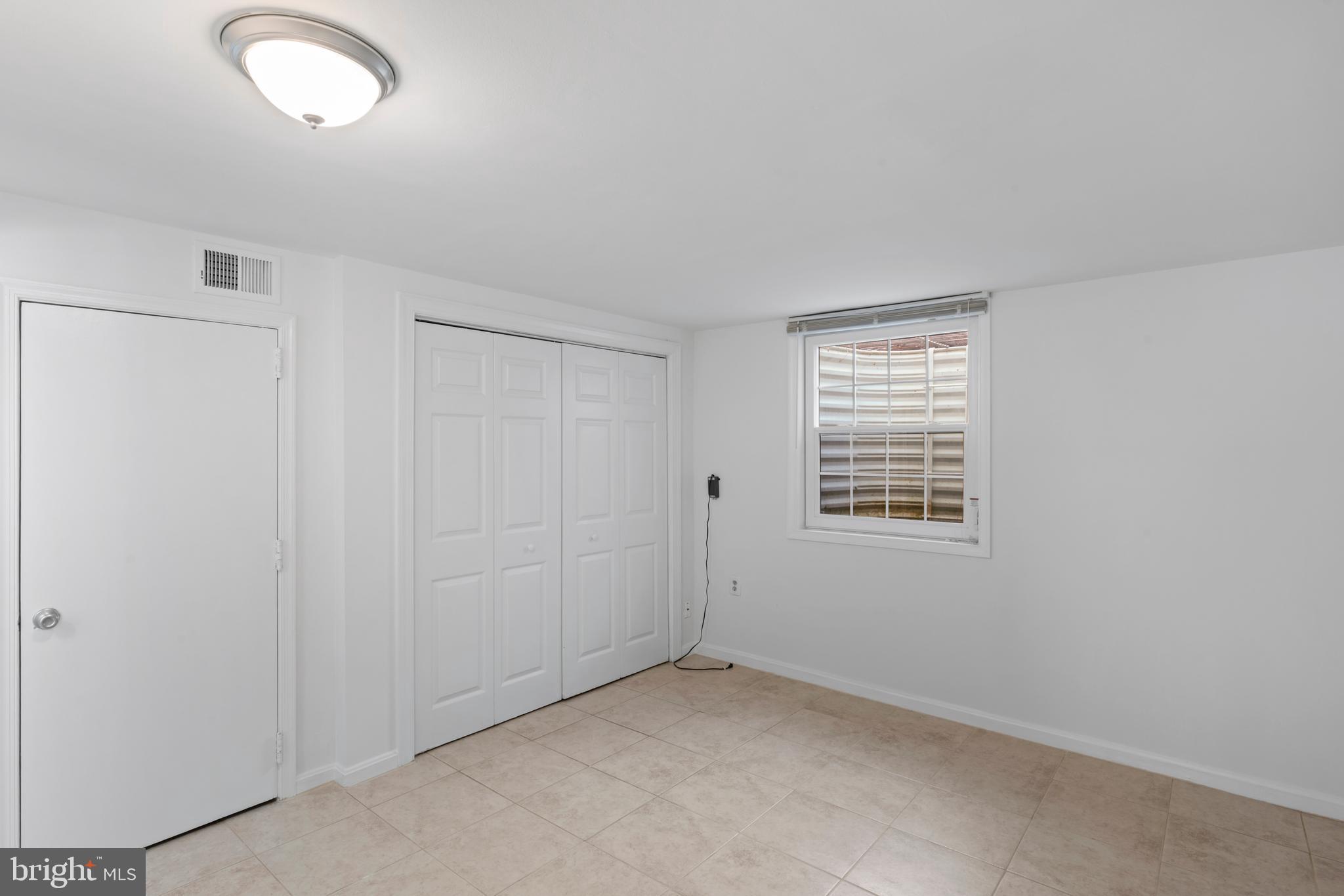 MIDDLEBRIDGE - Residential