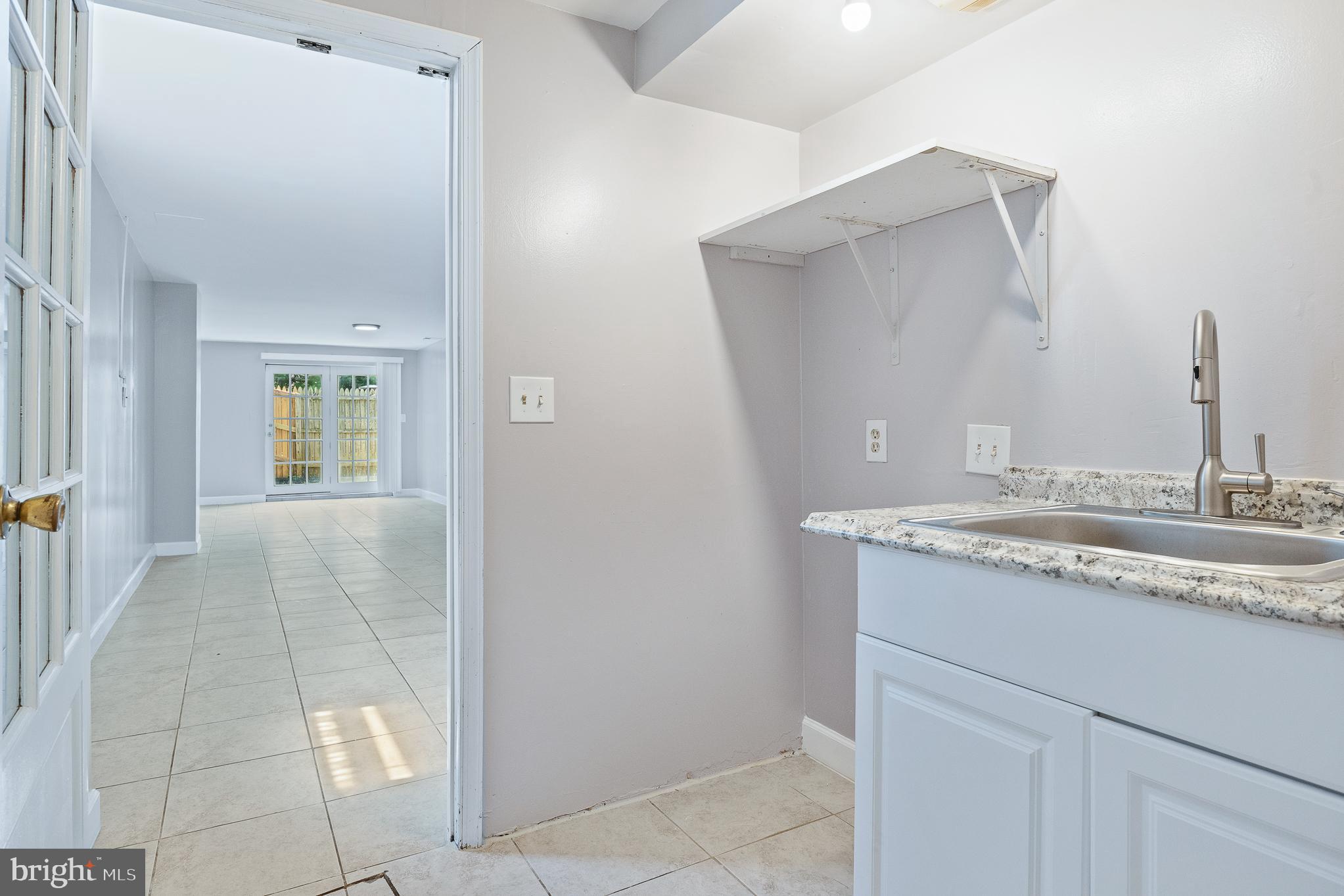 MIDDLEBRIDGE - Residential