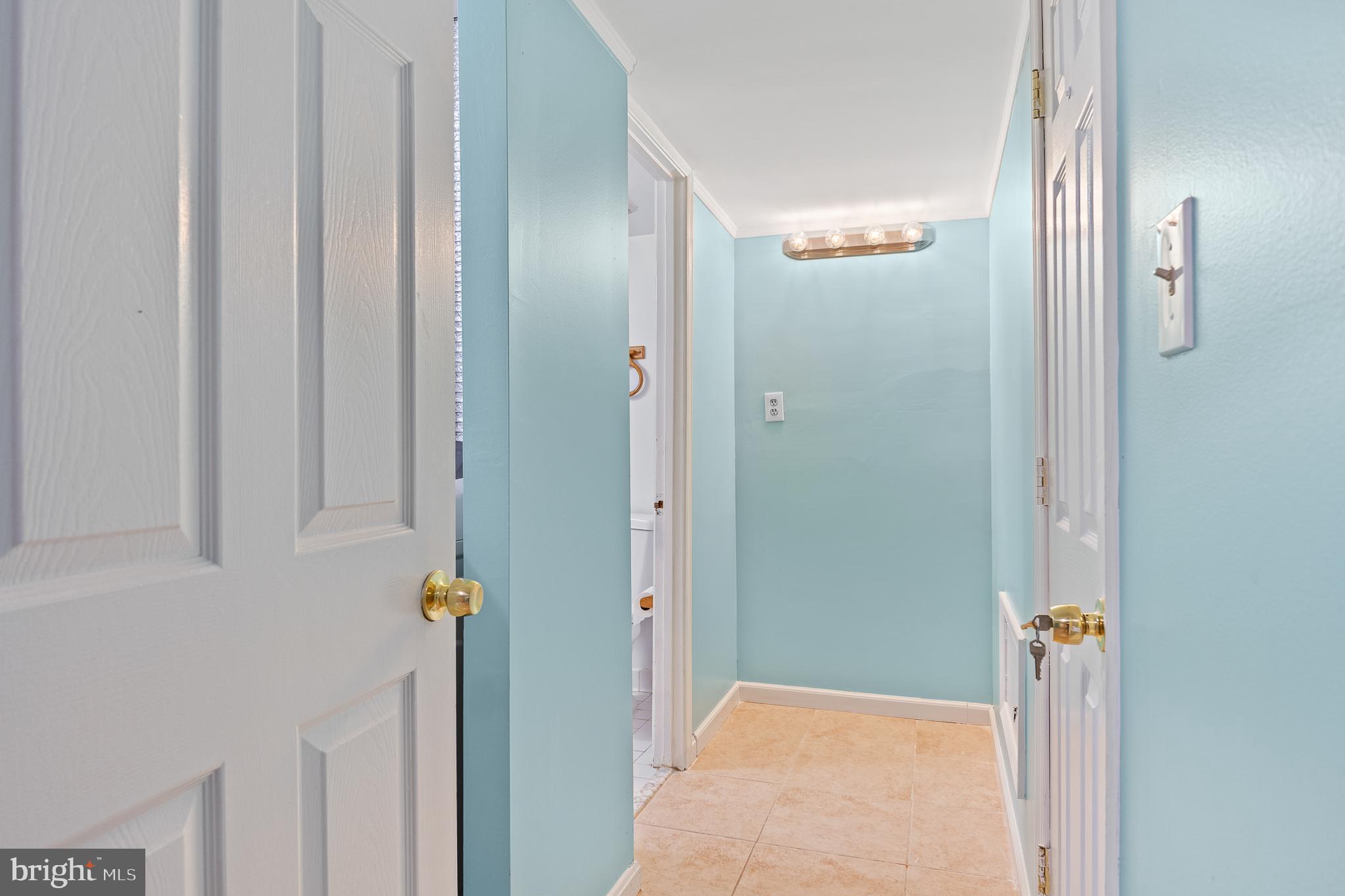 MIDDLEBRIDGE - Residential