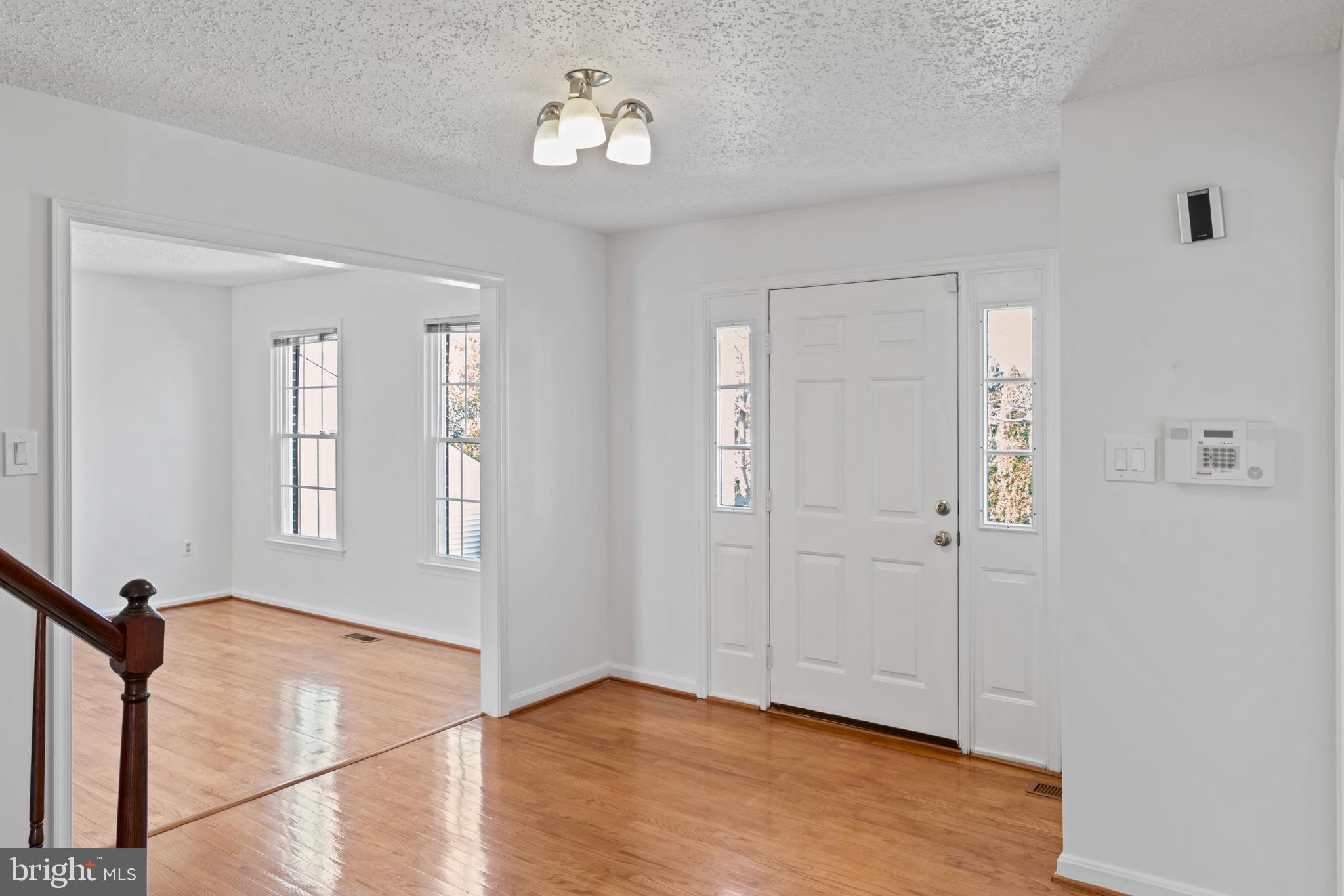 MIDDLEBRIDGE - Residential