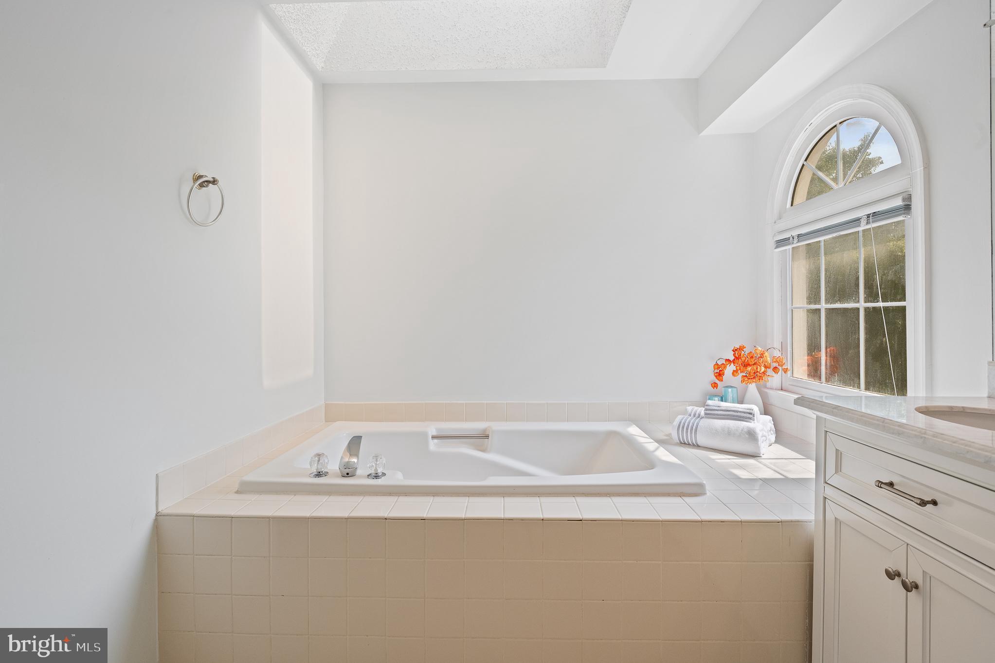 MIDDLEBRIDGE - Residential