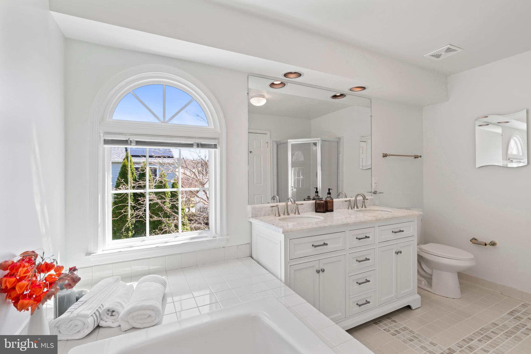 MIDDLEBRIDGE - Residential