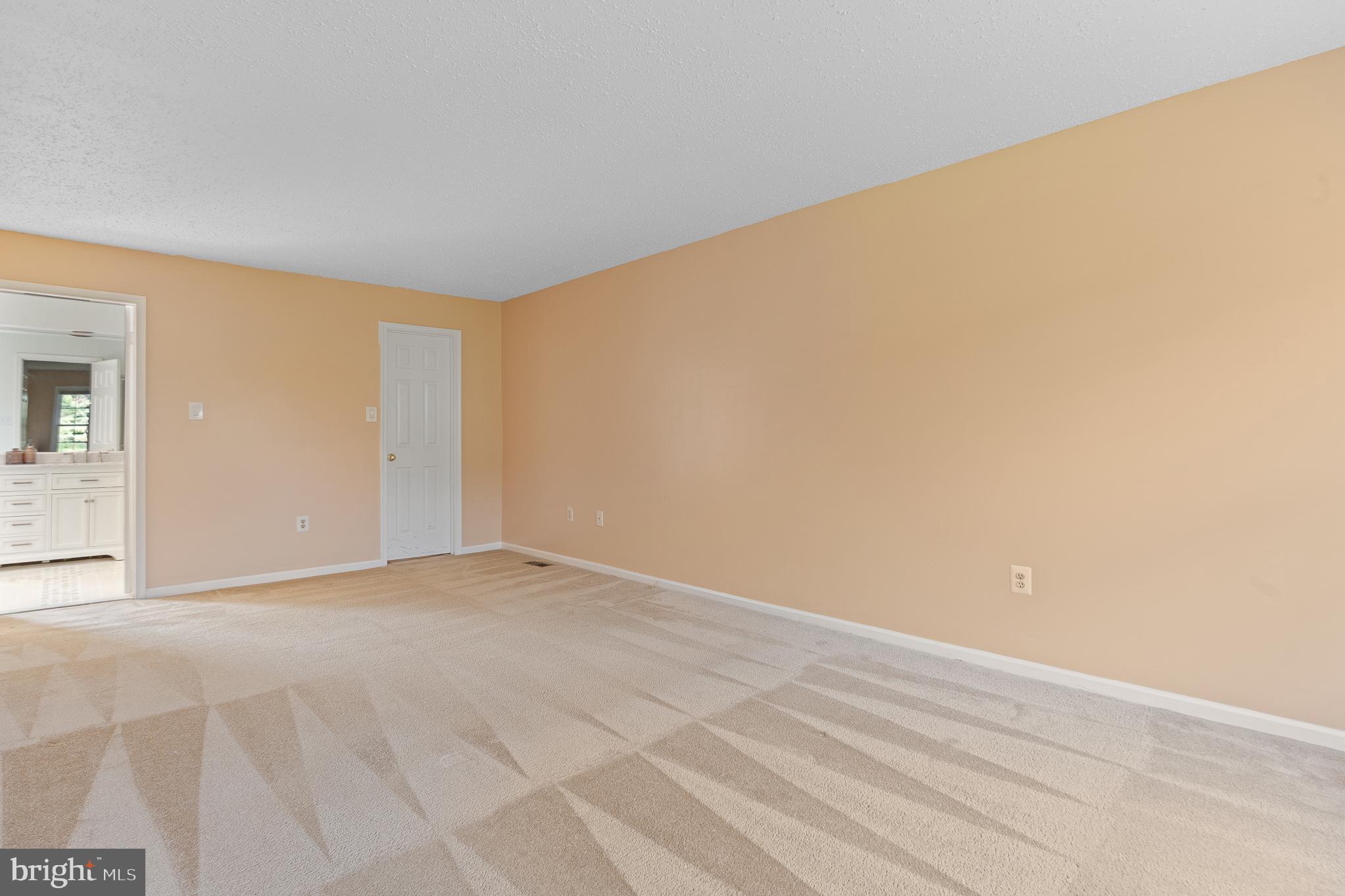 MIDDLEBRIDGE - Residential