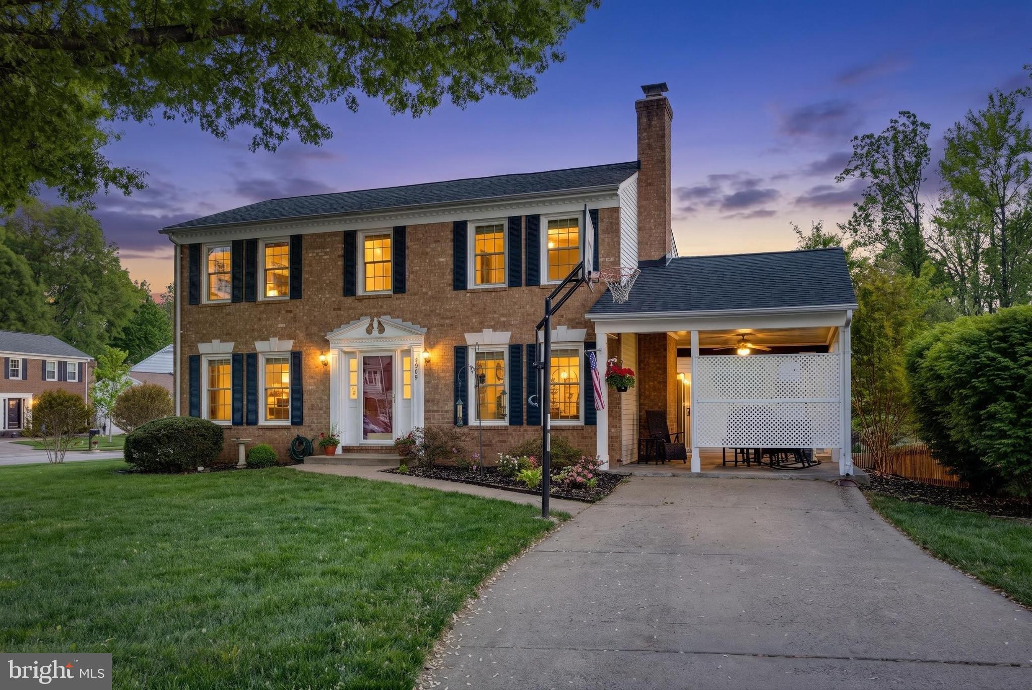 SIGNAL HILL - Residential