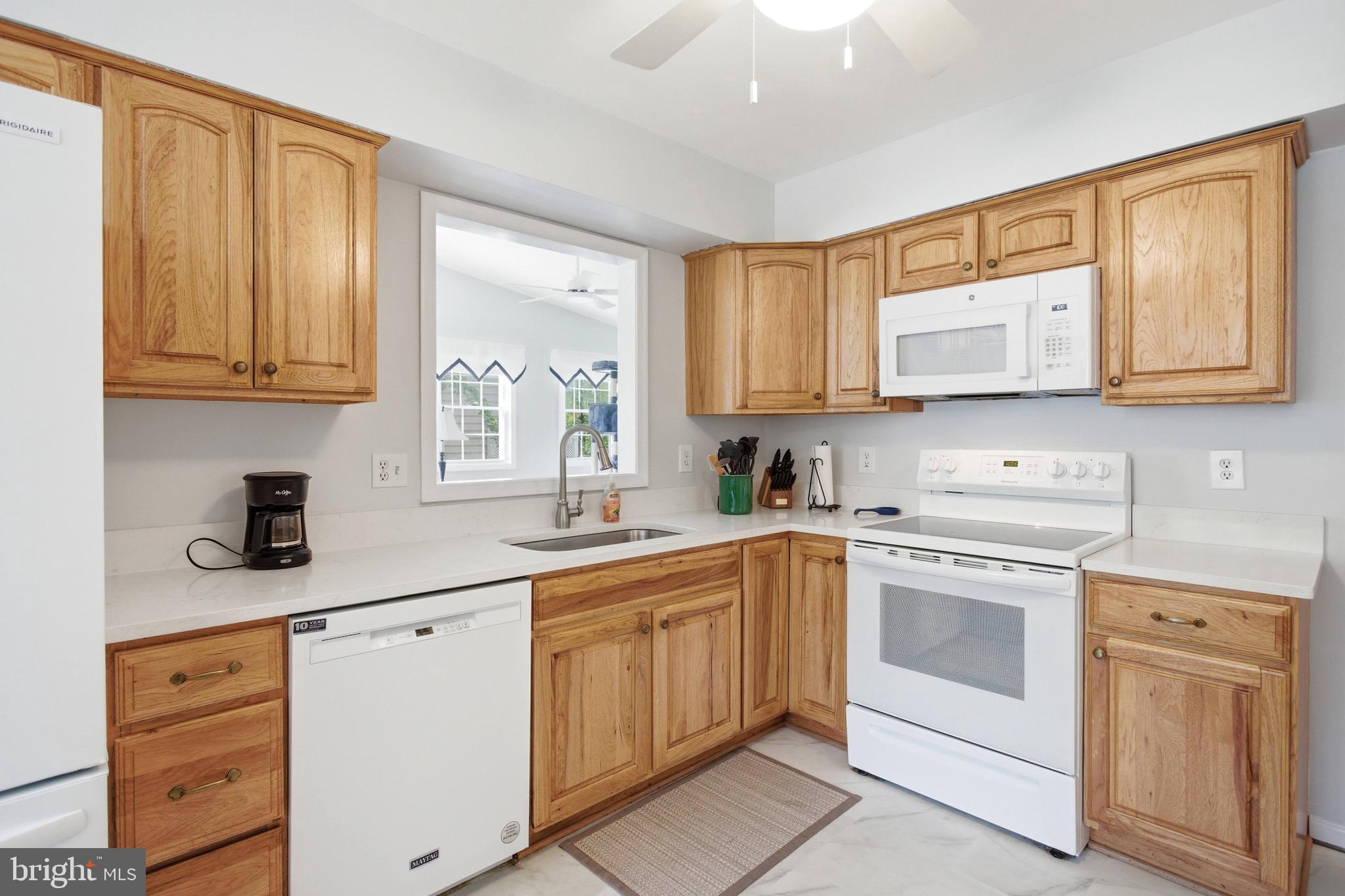 SIGNAL HILL - Residential