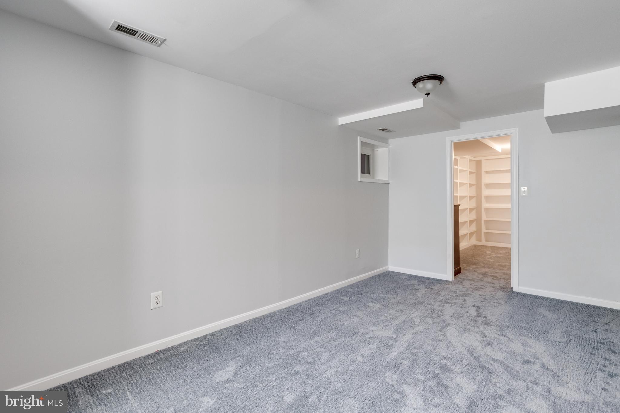 SIGNAL HILL - Residential